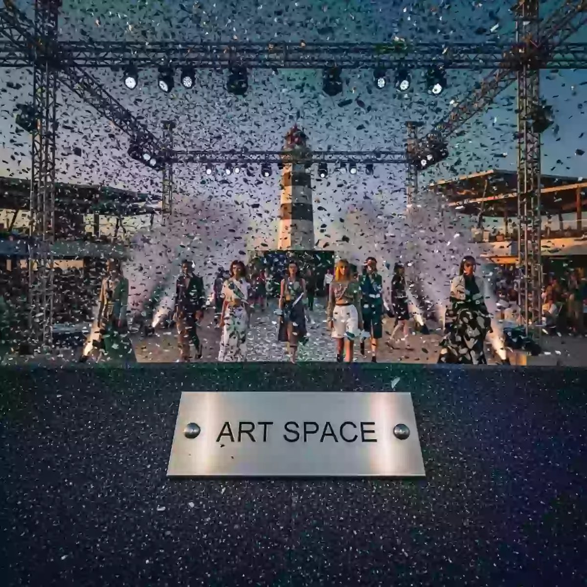 Аренда Машины конфетти и пневмосалюты на пляже «Маяк» — ART SPACE