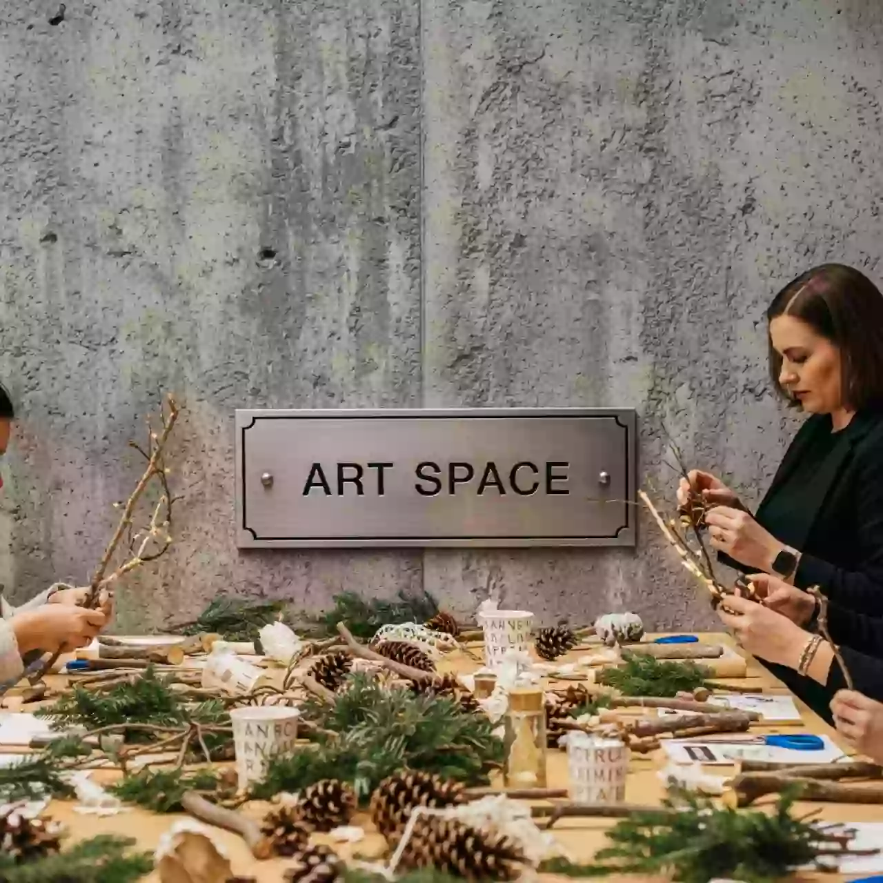 Аренда Мастер класс по созданию елочных игрушек из натуральных материалов в лофте «Студия 21» — ART SPACE