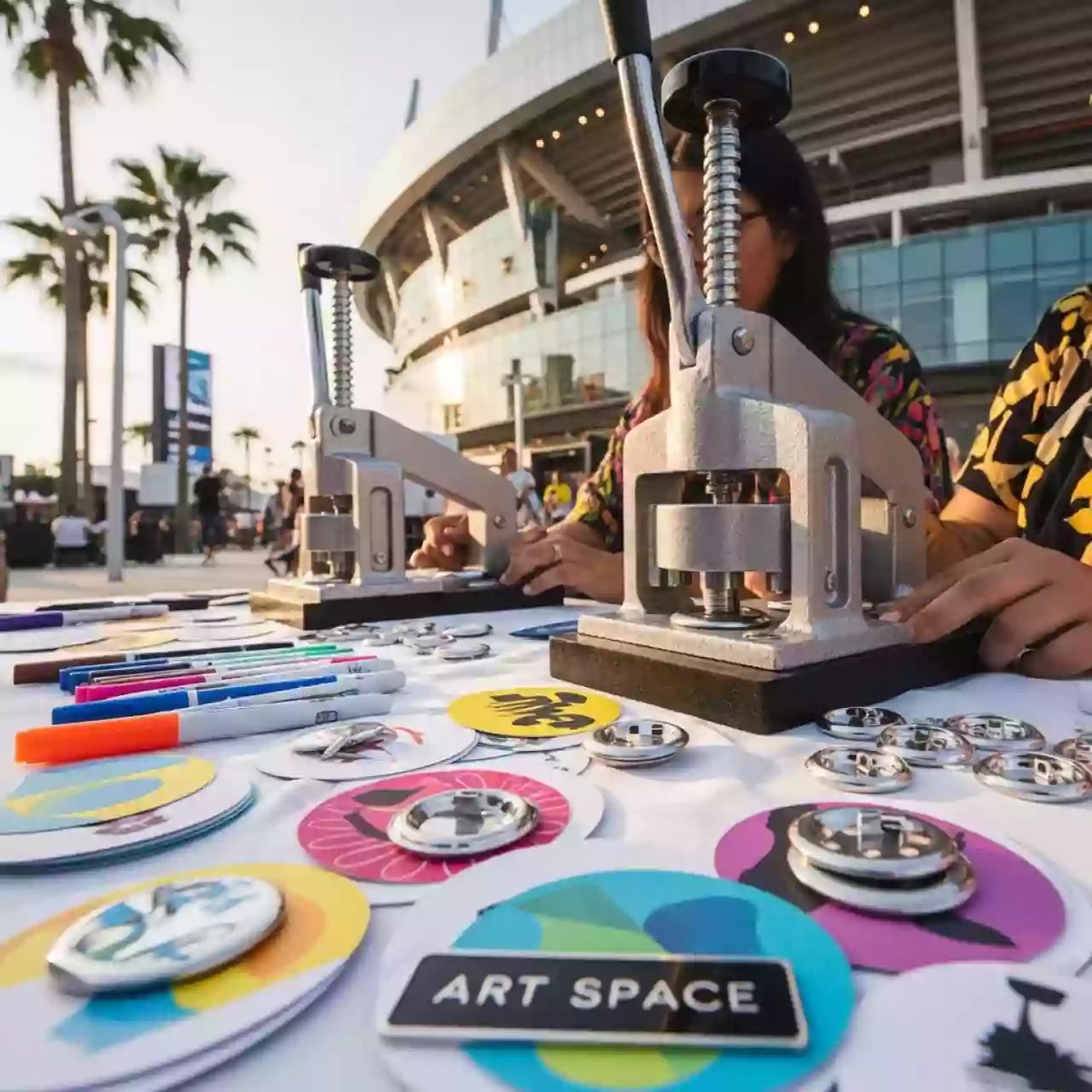 Аренда Мастер класс закатные значки в Сириус Арене — ART SPACE