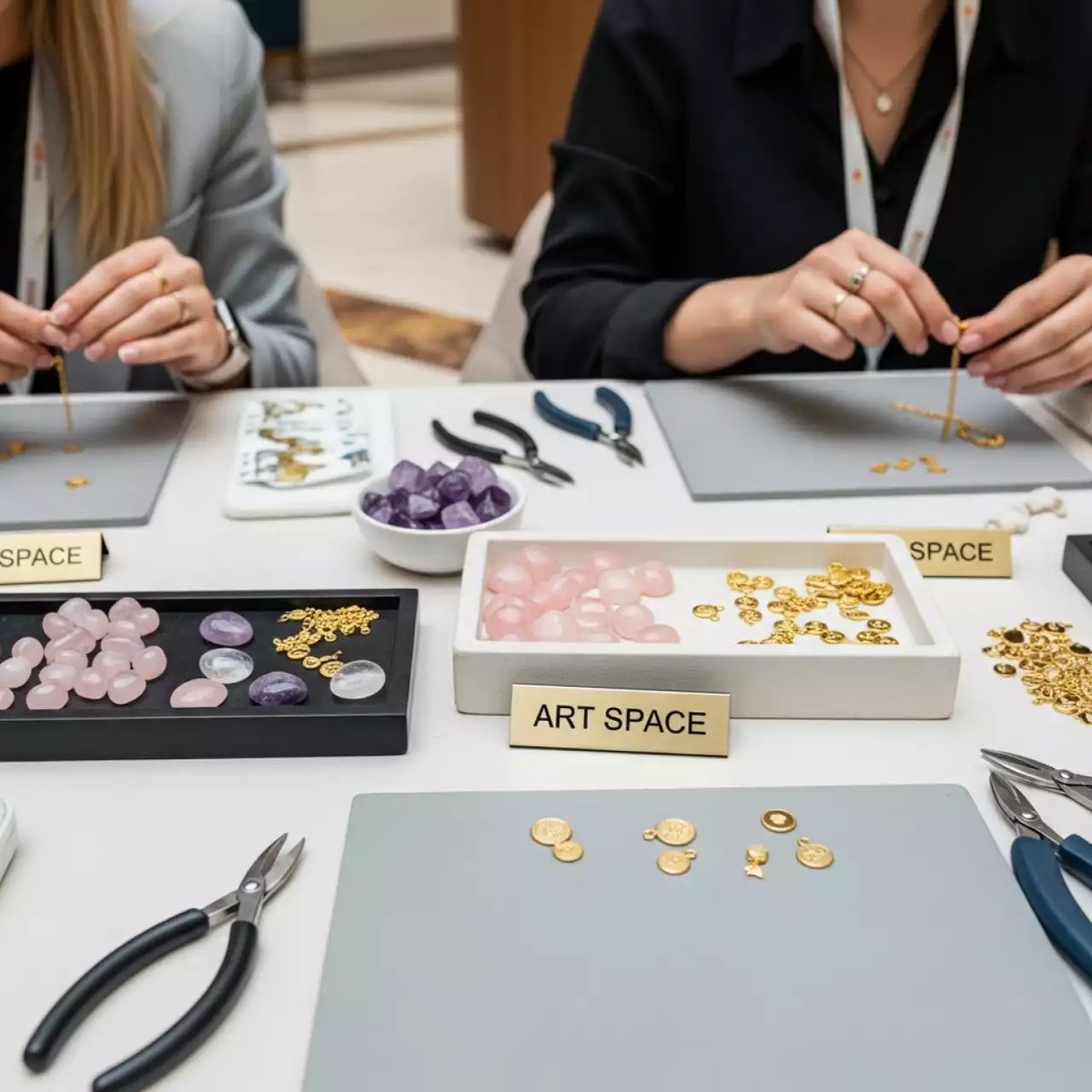 Аренда Мастер класс женские браслеты в Courtyard by Marriott Sochi — ART SPACE