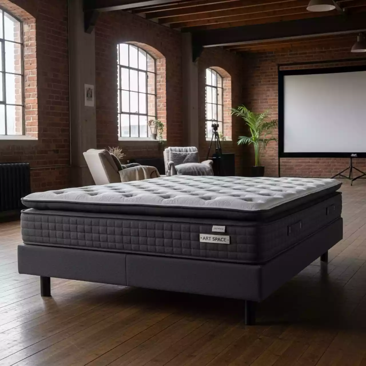 Аренда Матрац для качелей Аристократ в лофте «Студия 21» — ART SPACE