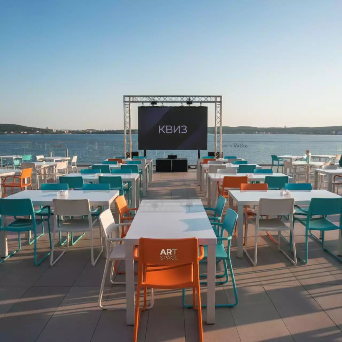 Аренда Мебель для корпоратива в ресторане «Voda» — ART SPACE