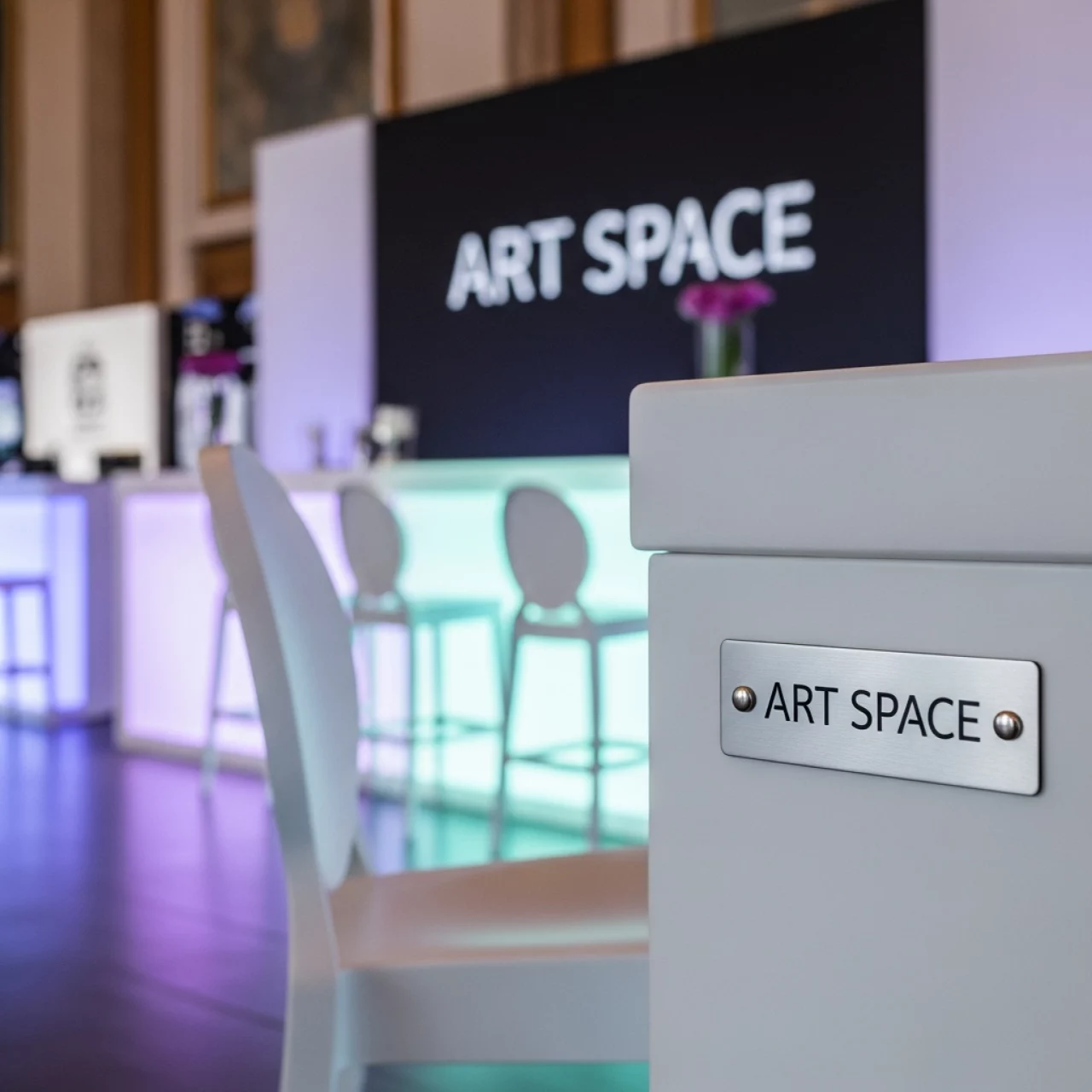 Аренда Мебель LED светодиодная в ОКЦ «Галактика» — ART SPACE