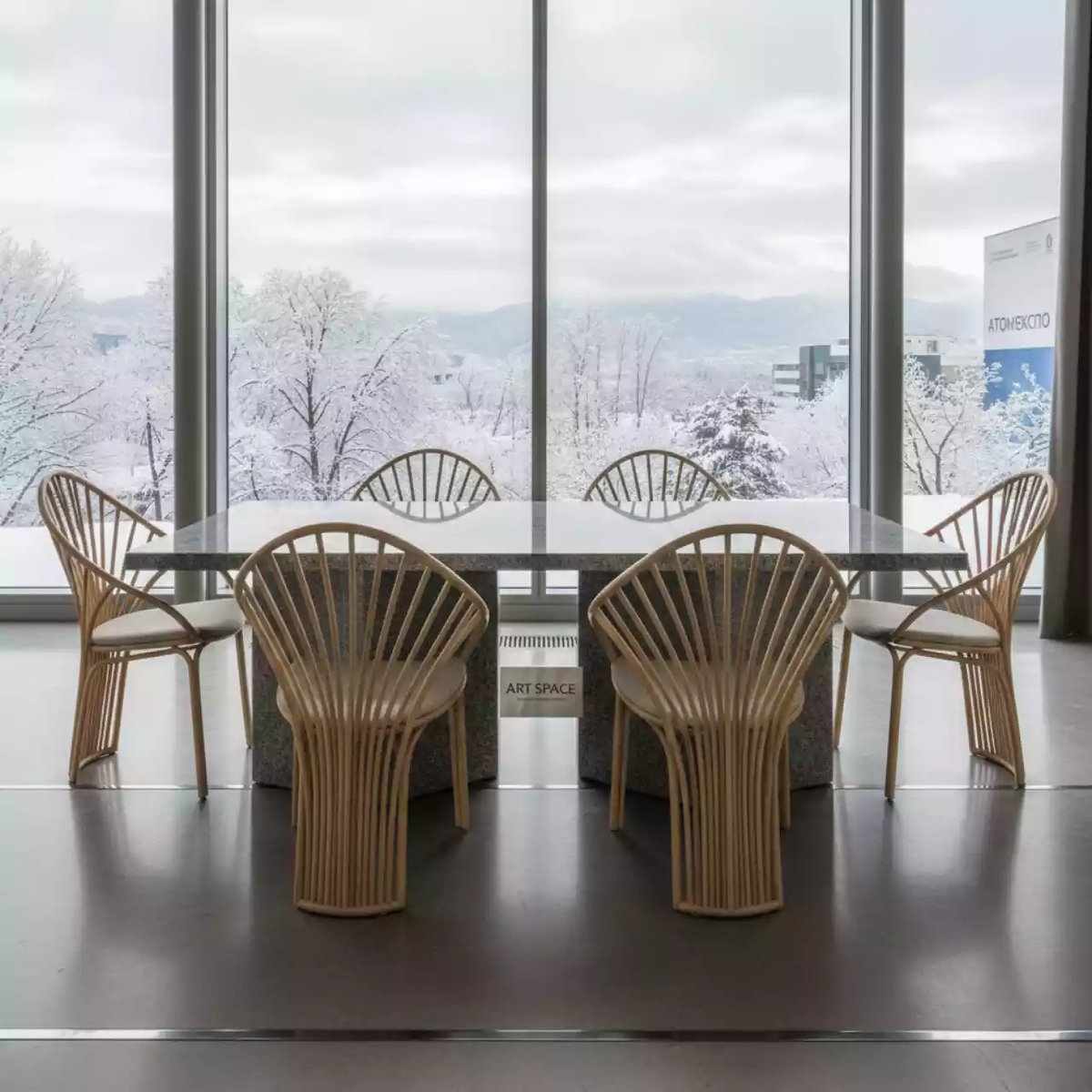 Аренда Мебельная группа Диего 4 персоны стулья Бордо плетения колос столешница серый гранит в Grand Karat Sochi — ART SPACE