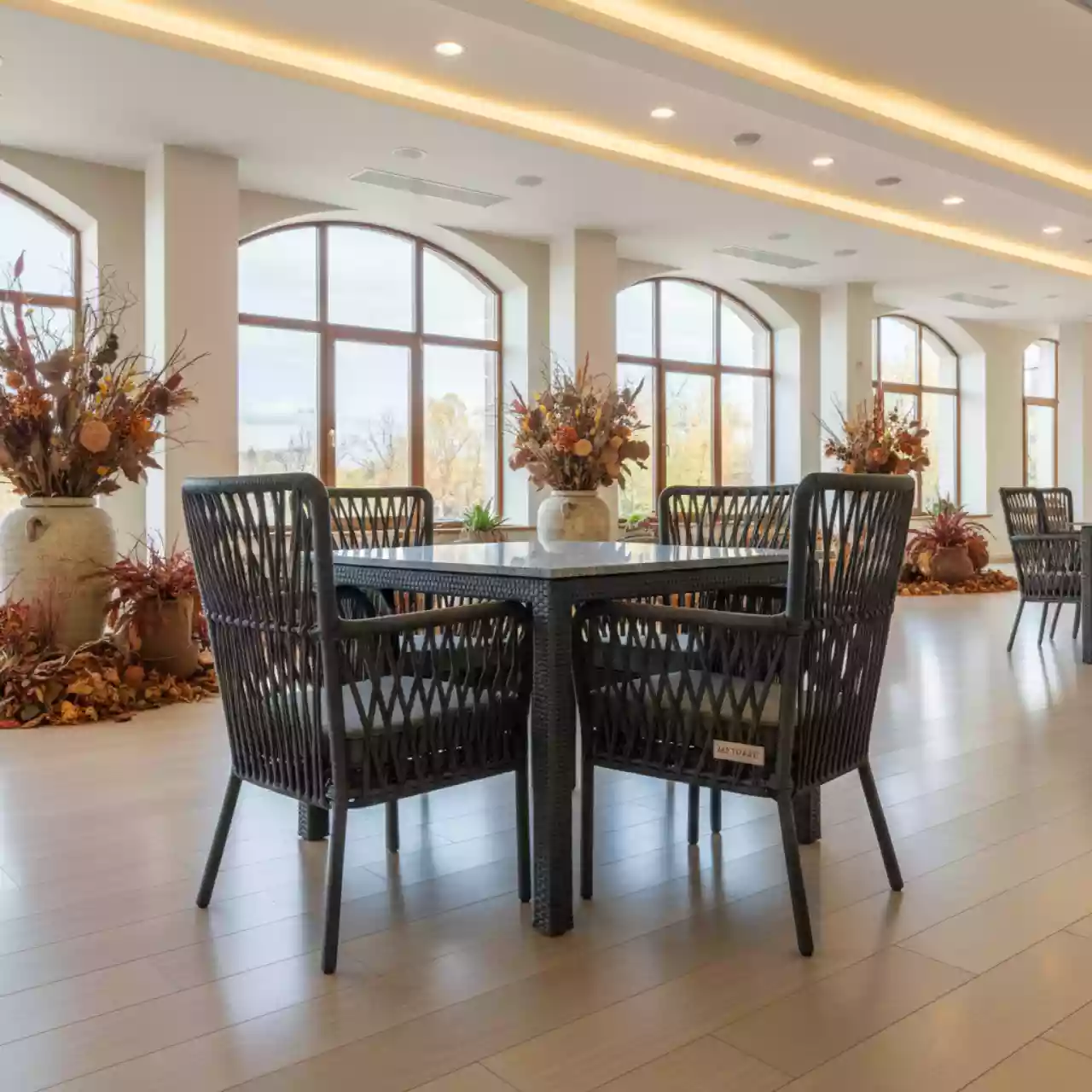 Аренда Мебельная группа Диего на 4 персоны со стульями Бордо плетения колос столешница серый гранит в санатории «Русь» — ART SPACE