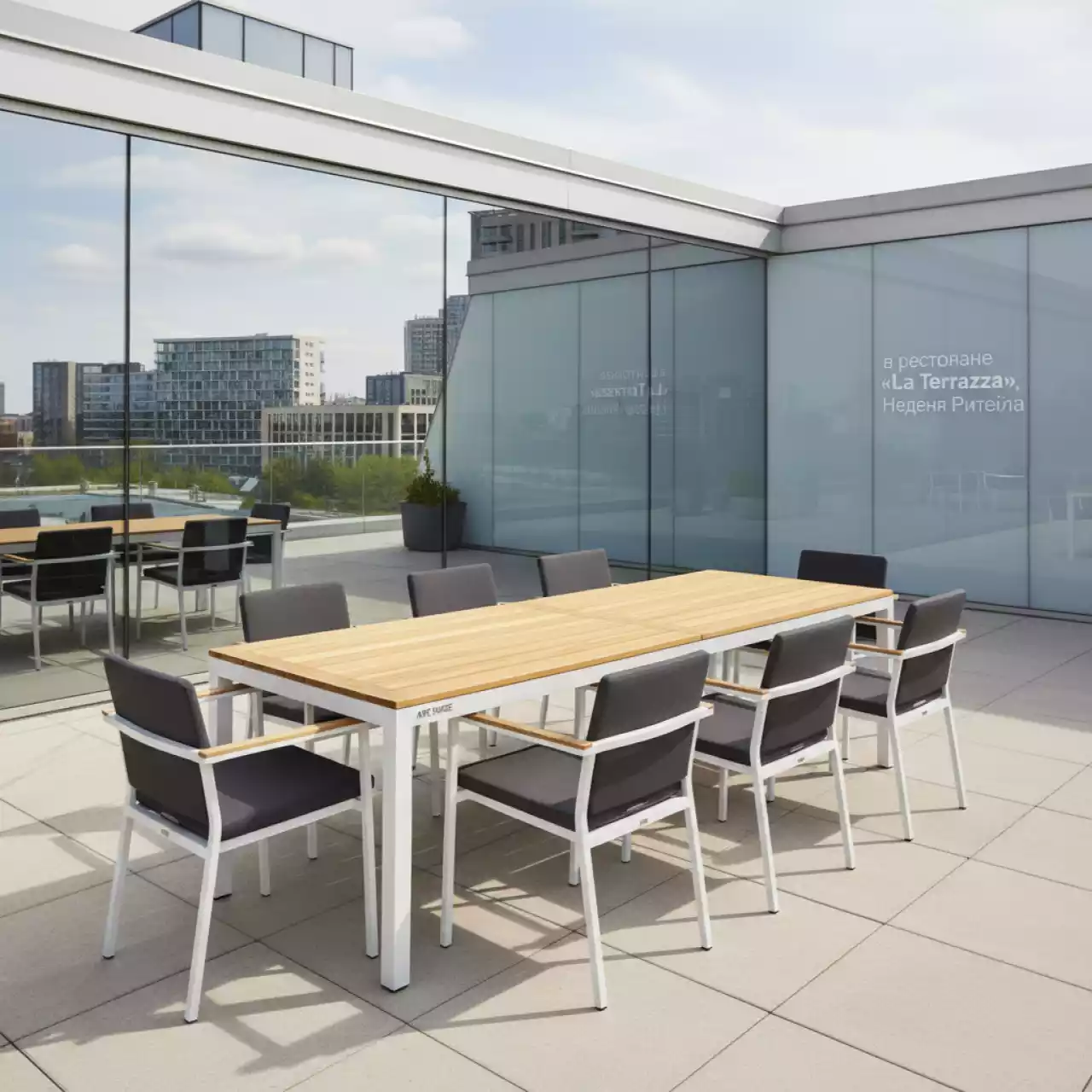 Аренда Мебельная группа каркас белый стол тик 180 см ткань антрацит TELLA FESTA plus в ресторане «La Terrazza» — ART SPACE