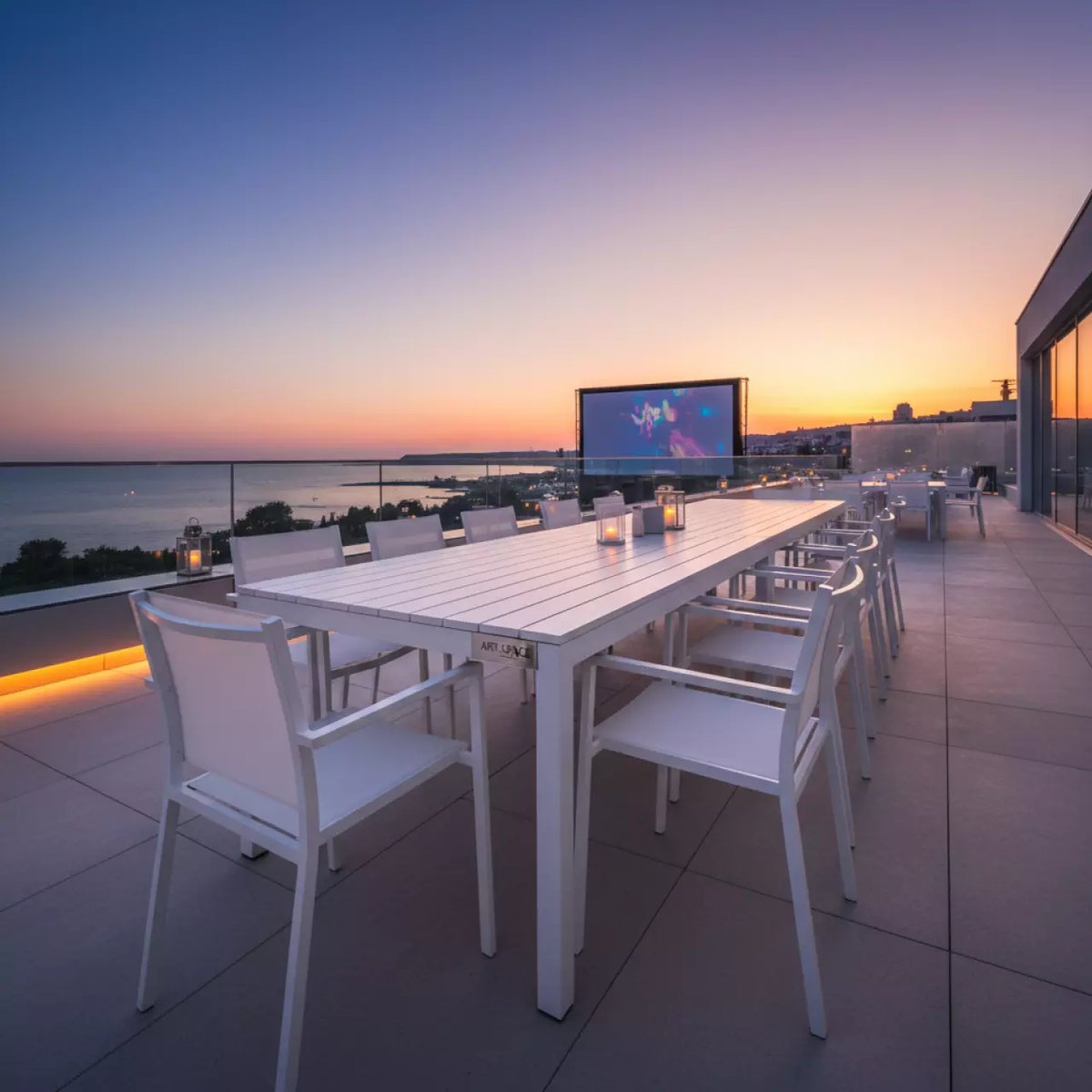 Аренда Мебельная группа Mirra Sola каркас белый стол поливуд 180 текстилен белый в Grand Karat Sochi — ART SPACE