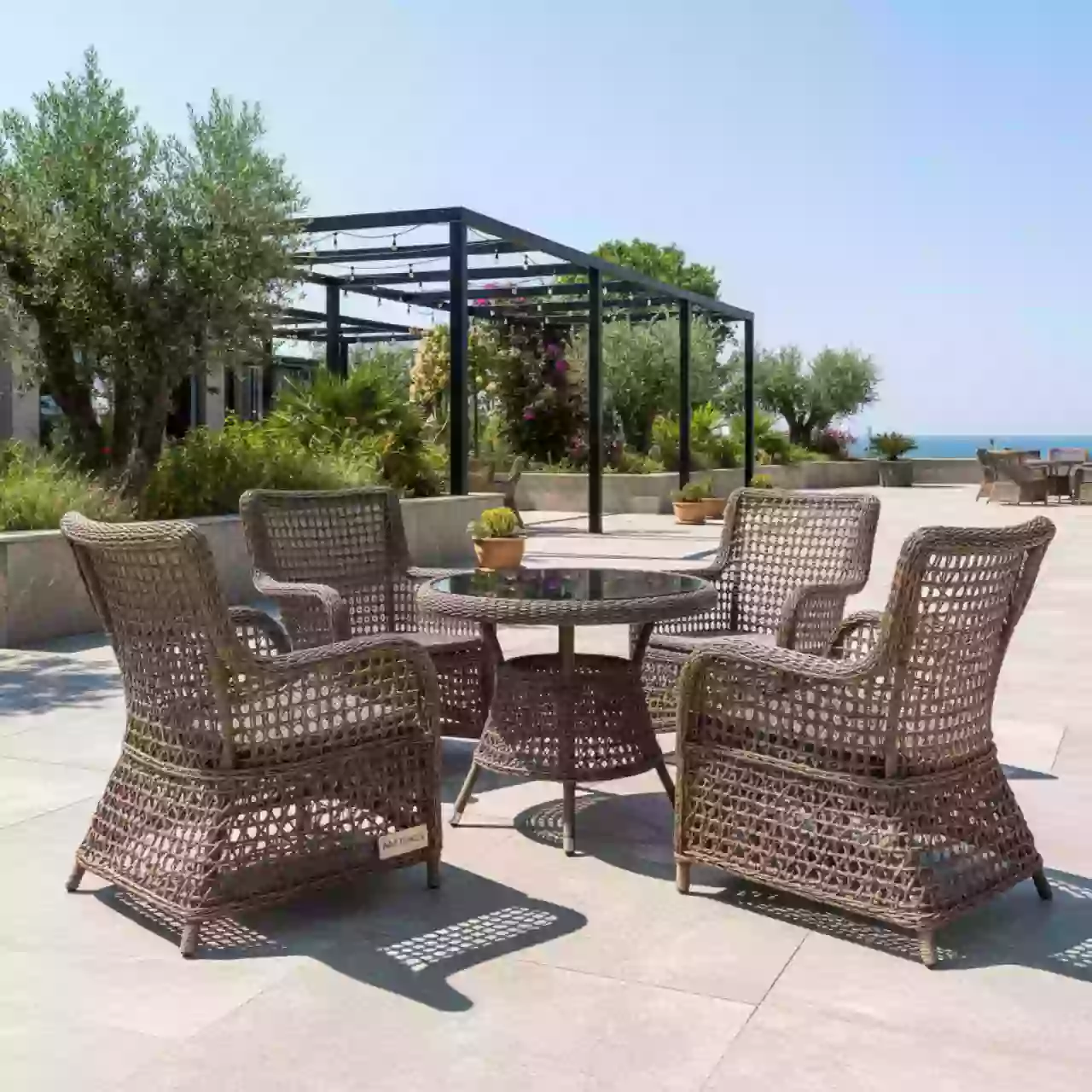 Аренда Мебельная группа плетеная Эспрессо 80 R коричневая в санатории «Черноморье» — ART SPACE