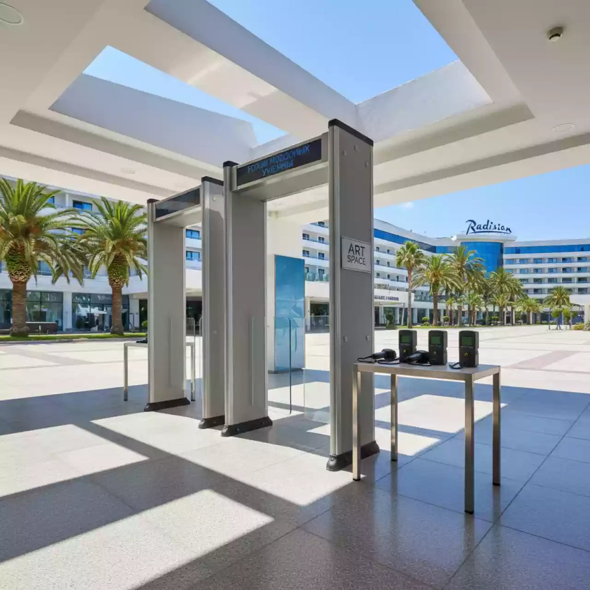 Аренда Металлодетекторы и дозиметры в отеле Radisson Lazurnaya — ART SPACE