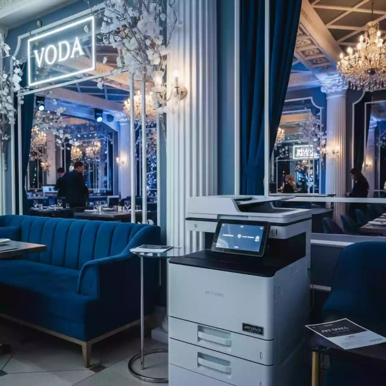 Аренда МФУ широкоформатное Canon imagePROGRAF TC 20M в ресторане «Voda» — ART SPACE