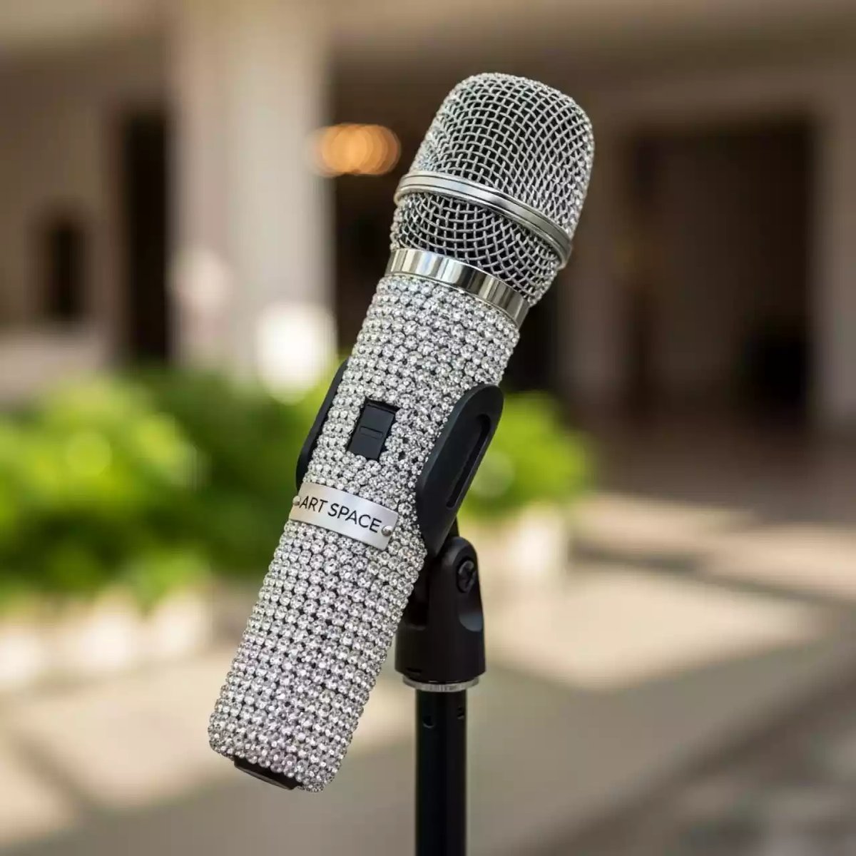 Аренда Микрофон Sennheiser в стразах в санатории «Заполярье» — ART SPACE