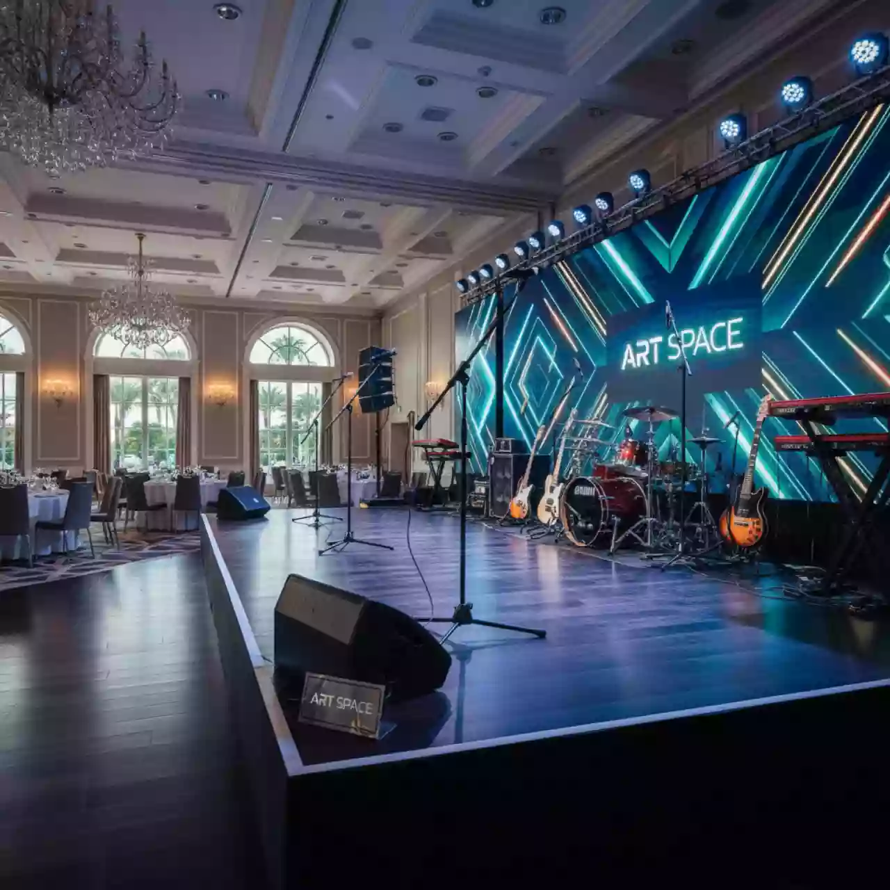 Аренда Микрофоны инструментальные Sennheiser в Cosmos Sochi Hotel — ART SPACE