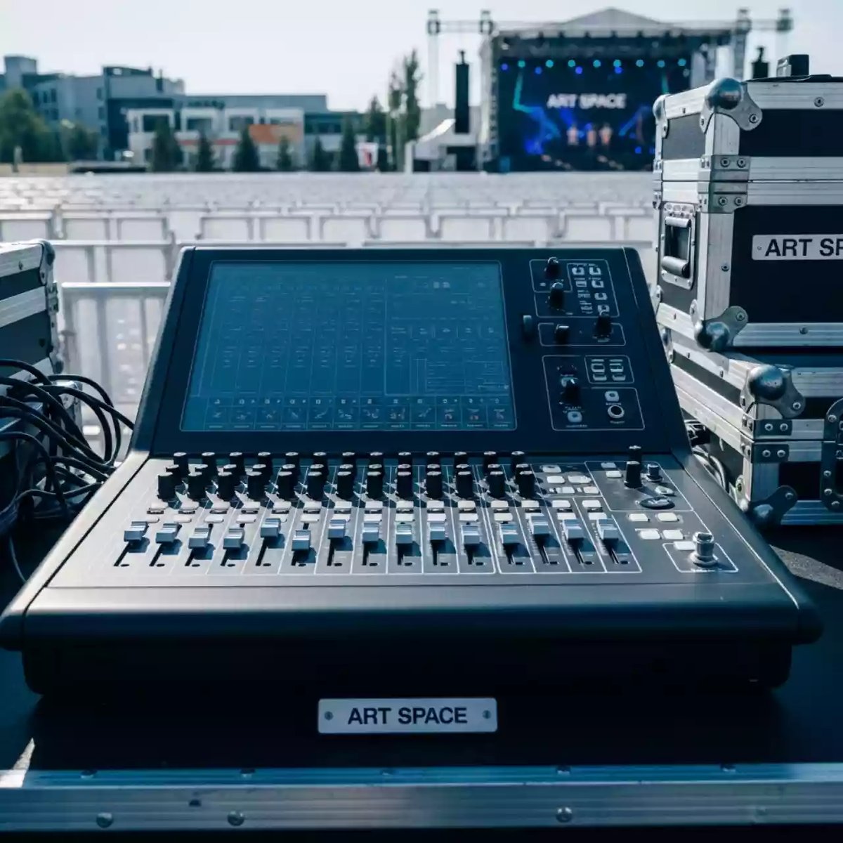 Аренда Микшерный пульт цифровой Yamaha M 7CL 48 в санатории «Заполярье» — ART SPACE