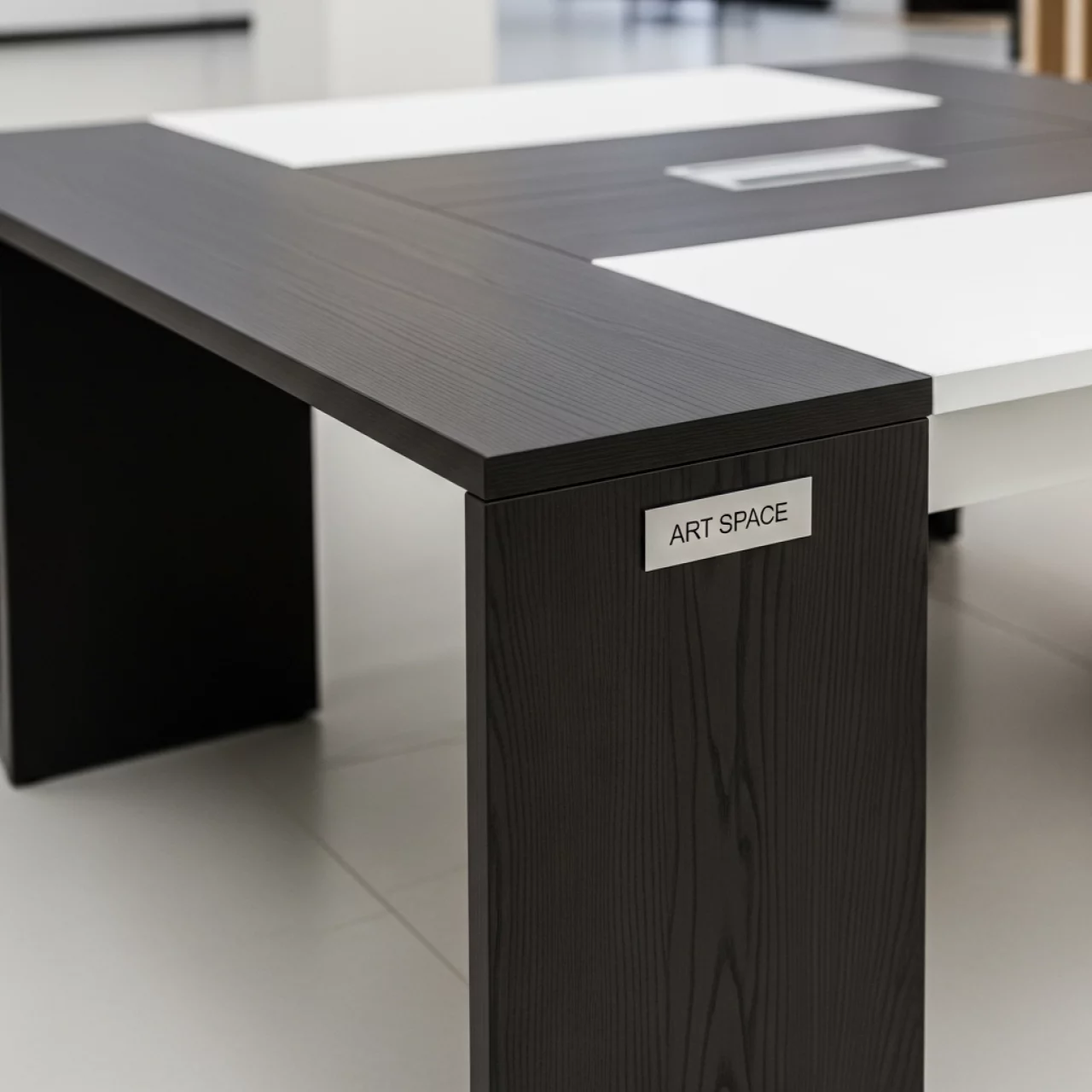 Аренда Модуль стола переговорного дуб венге белый 160х123 в Маринс Парк Отеле — ART SPACE