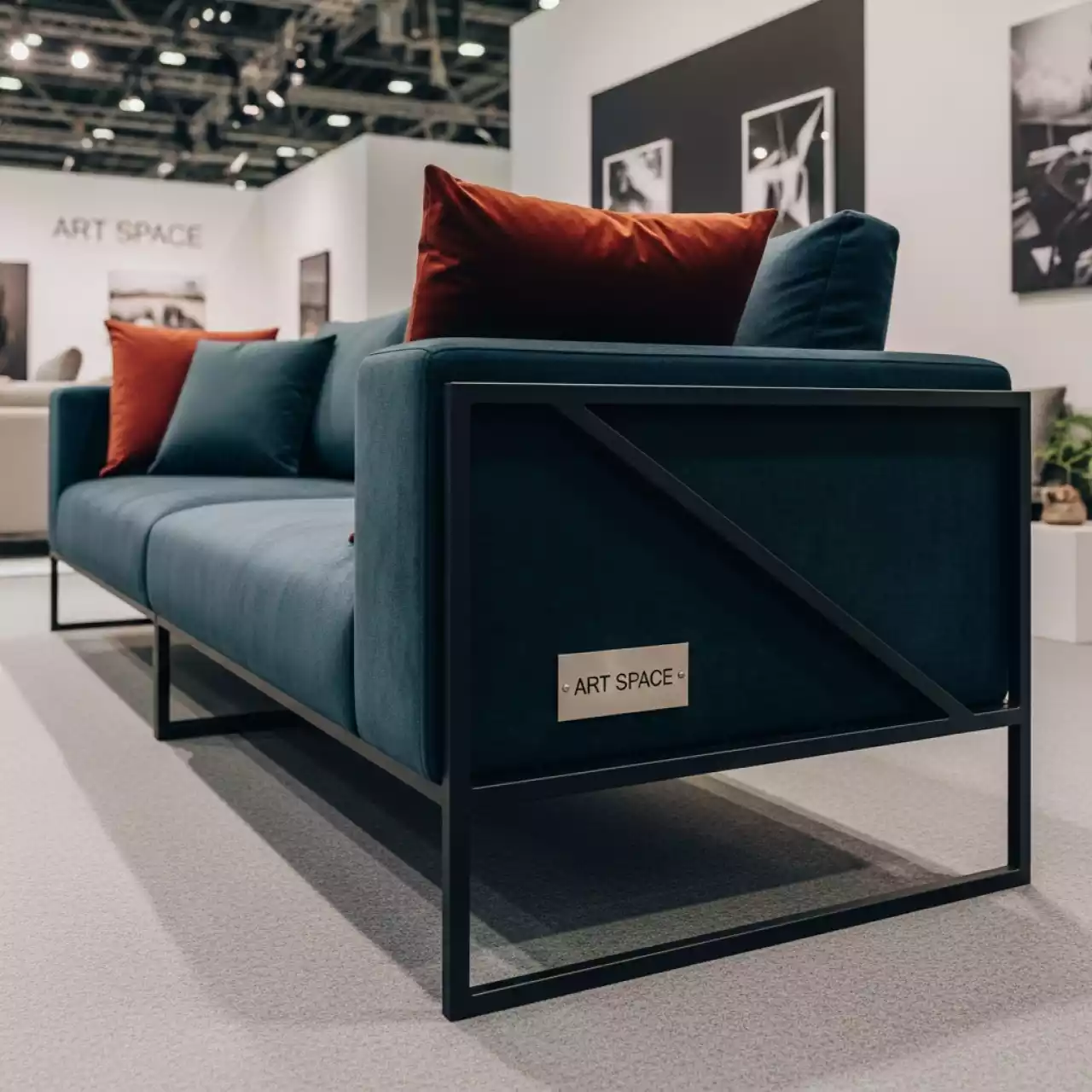 Аренда Модуль угловой металлический с подушками Gerald в Karat Resort — ART SPACE