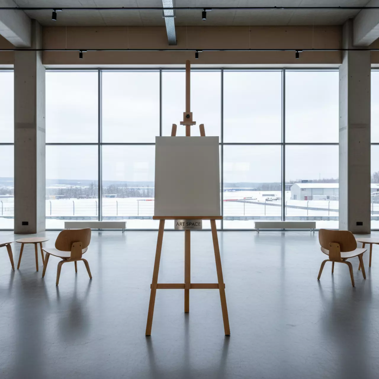 Аренда Мольберт с бамбуковой рамой на Сочи Автодроме — ART SPACE