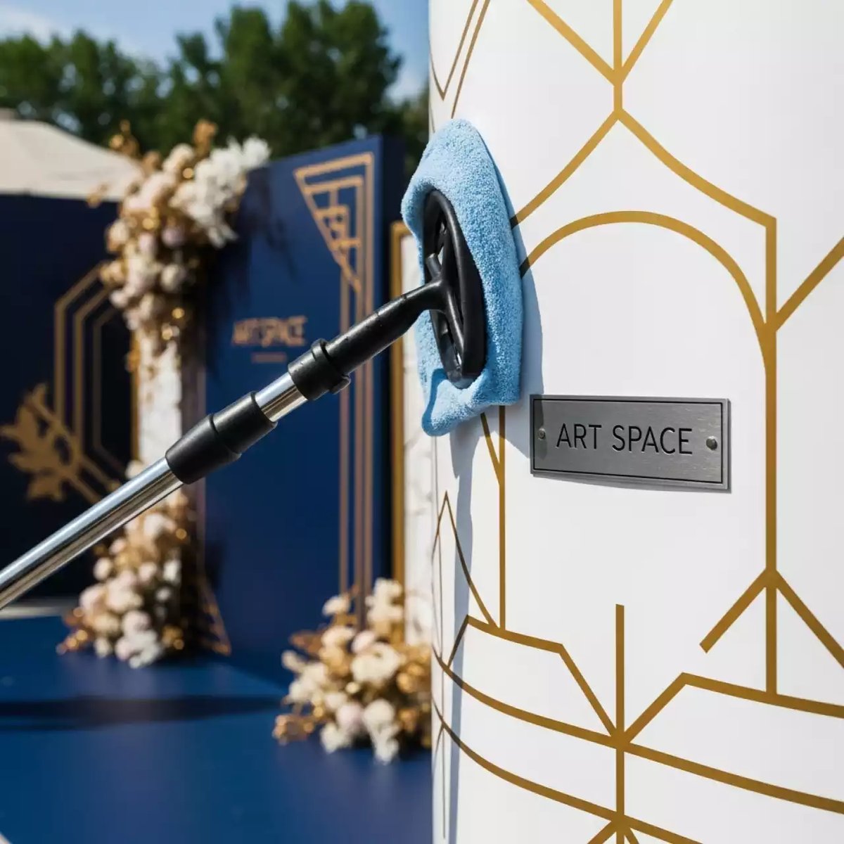 Аренда Мойка тентов и шатров в ресторане «Плакучая Ива» — ART SPACE