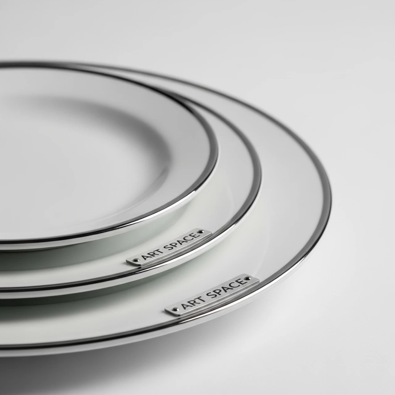 Аренда Набор тарелок «Виго» с серебряным кантом 31 27 и 21 см в отеле «Звездный» — ART SPACE