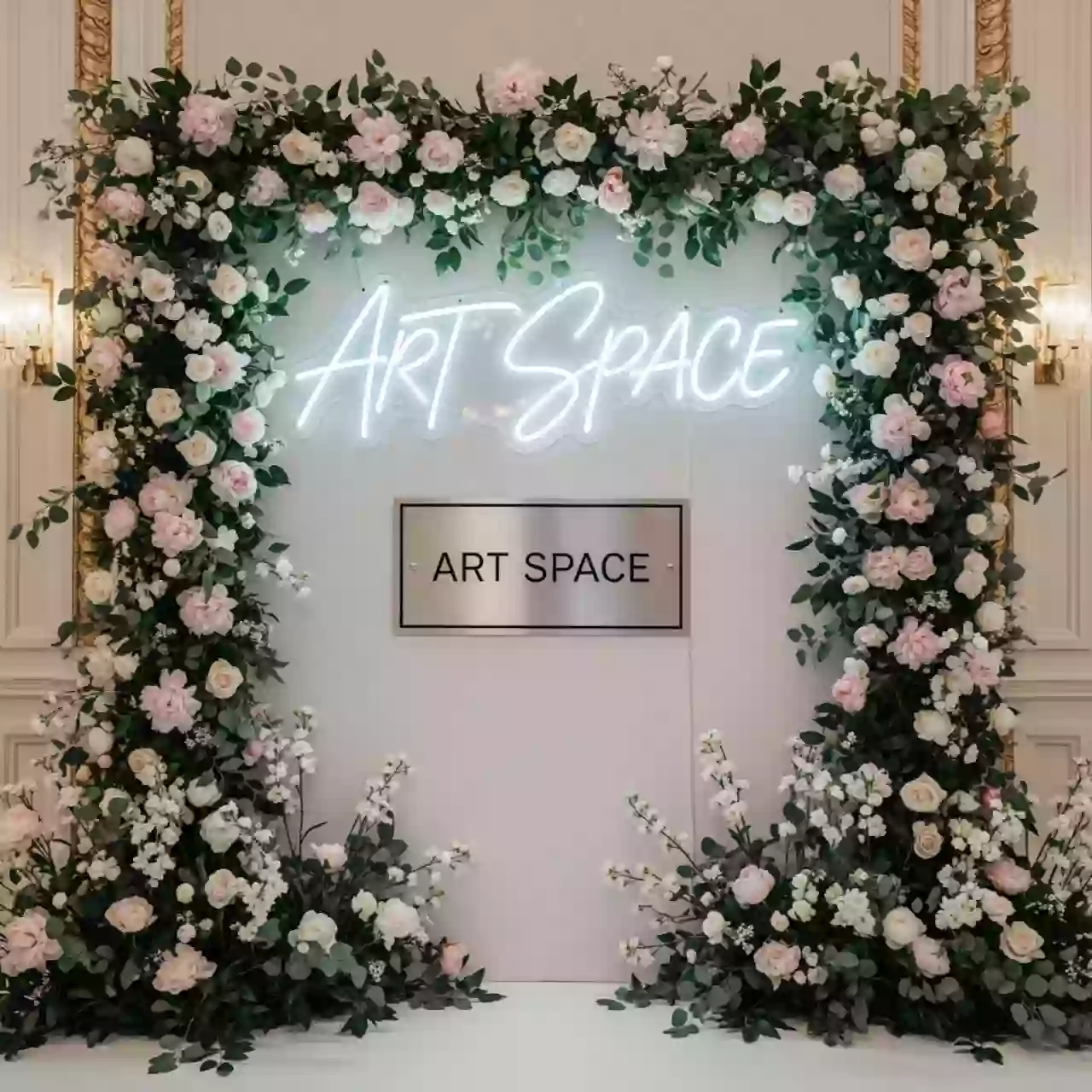 Аренда Неоновая вывеска декор для фотозоны в Grand Karat Sochi — ART SPACE