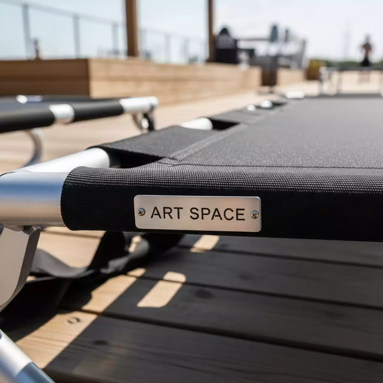 Аренда Носилки командные на пляже «Маяк» — ART SPACE