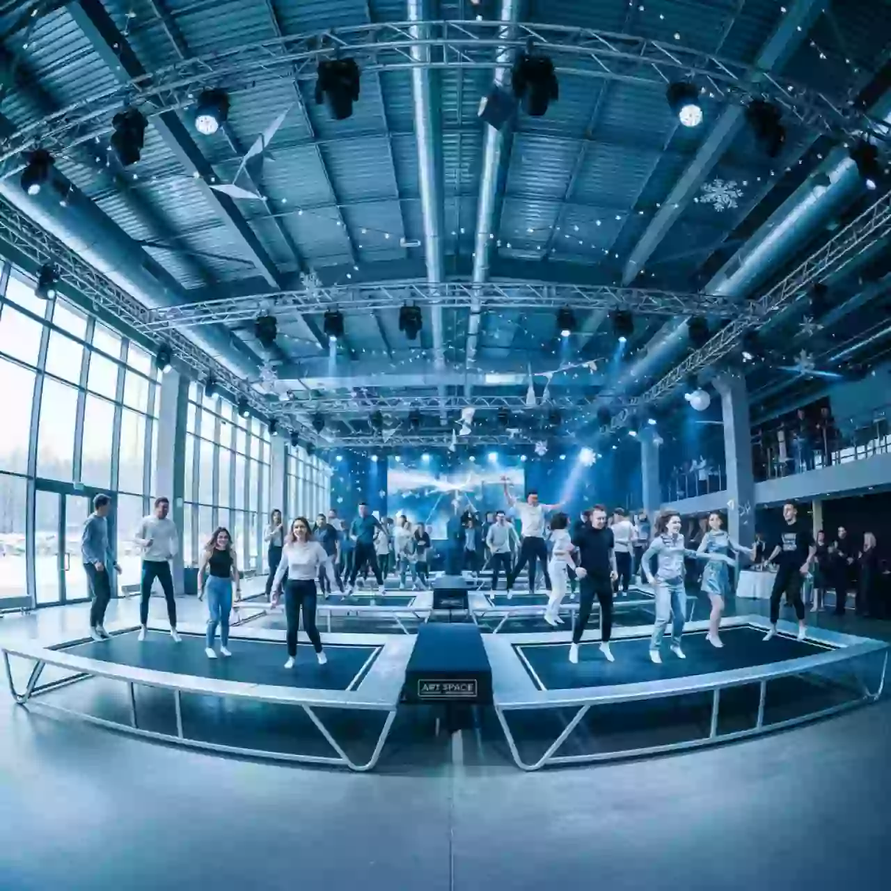 Аренда Новый год с батутами в Керлинговом центре «Ледяной куб» — ART SPACE