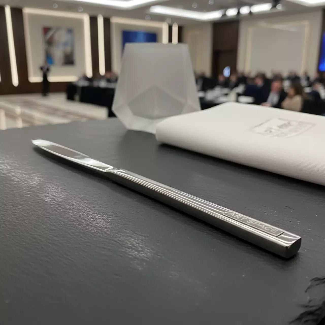 Аренда Нож столовый Киа в казино «Сочи» — ART SPACE