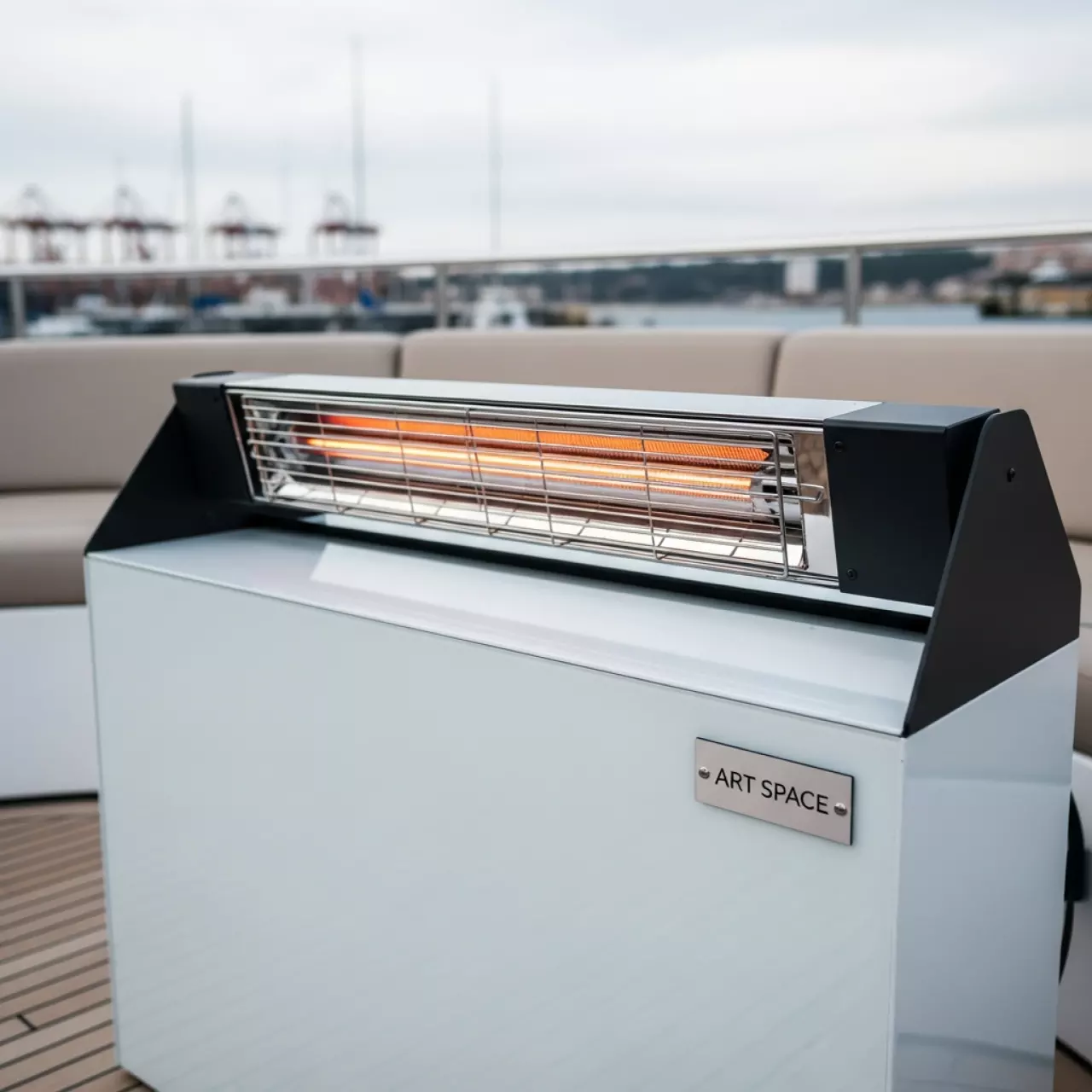 Аренда Обогреватель Heliosa 9.1 с белым стеклом 2000 Вт на VIP-яхте (Имеретинский порт) — ART SPACE
