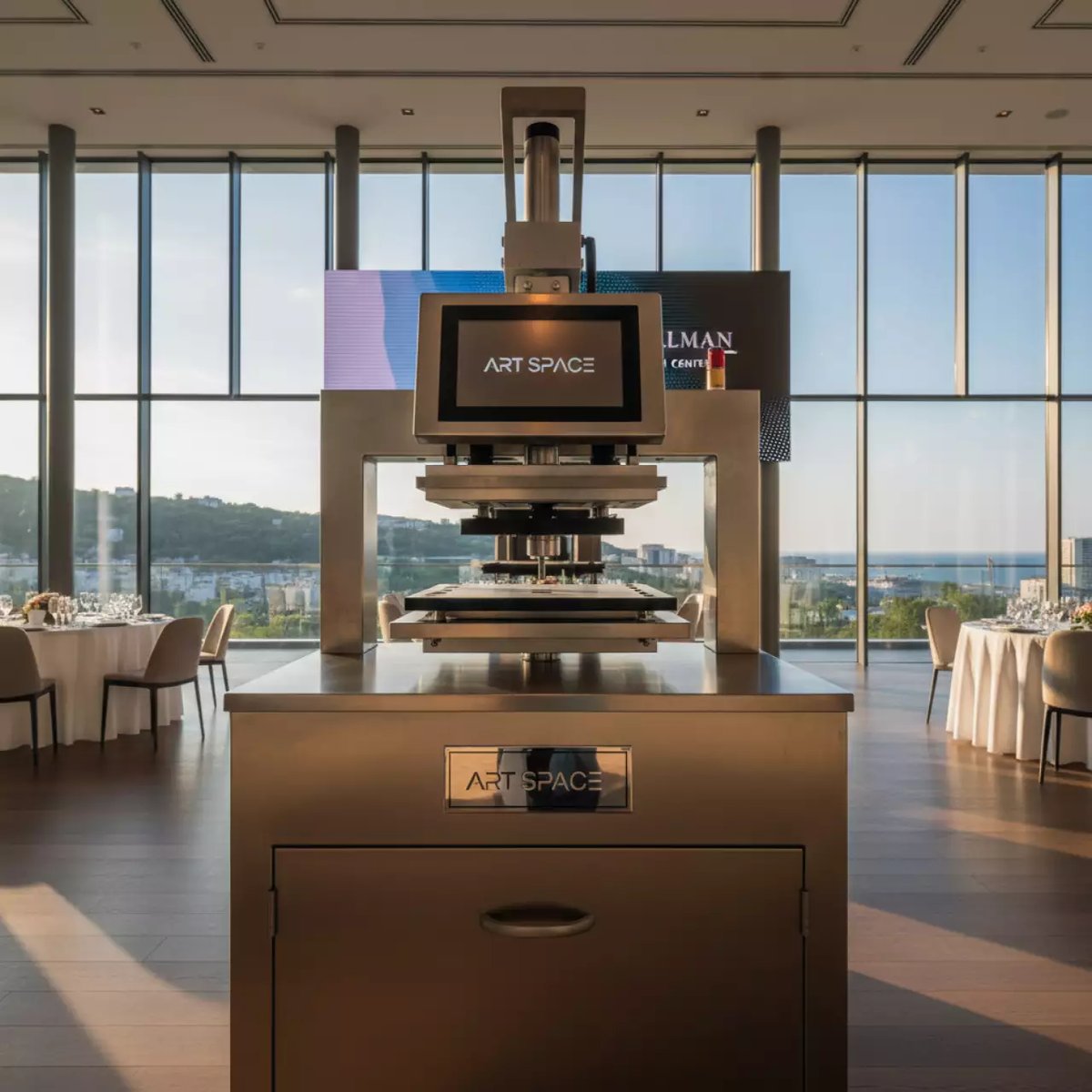 Аренда Оборудование для сублимации A Adkins в Pullman Sochi Centre — ART SPACE