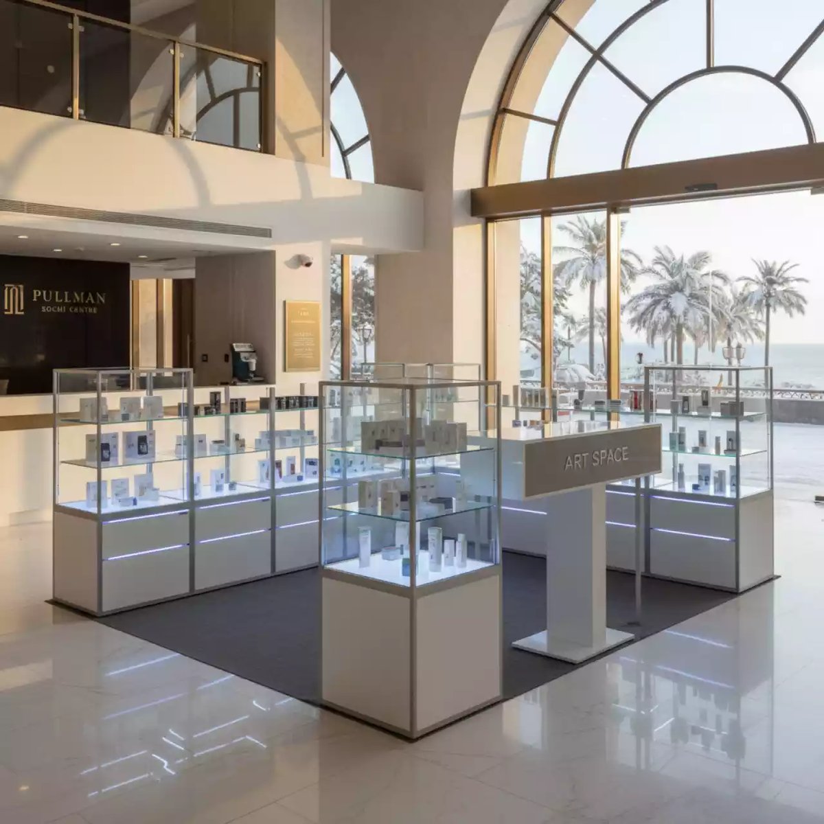 Аренда Оборудование торговое для аптеки Кандалакша в Pullman Sochi Centre — ART SPACE