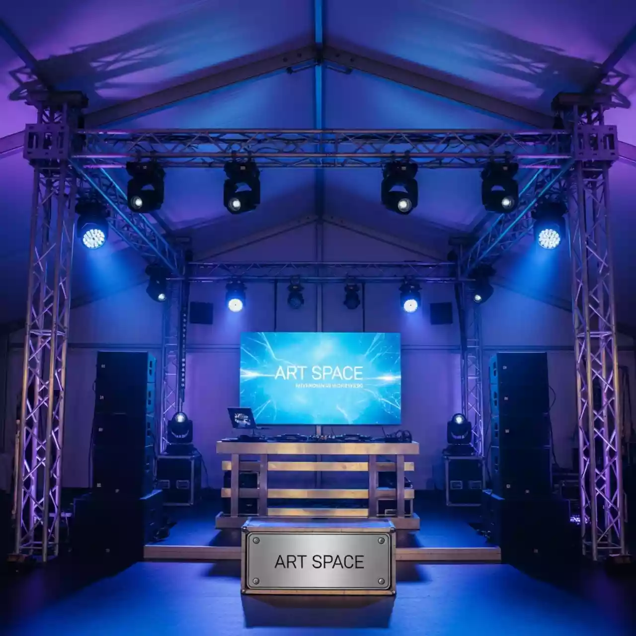 Аренда Оборудование звуковое световое и DJ на свадебном торжестве в шатре Villa by Arcobaleno — ART SPACE