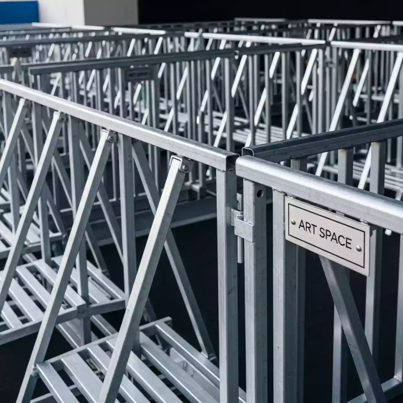 Аренда Ограждения евро 2х3500 мм в VK Stadium Sirius — ART SPACE