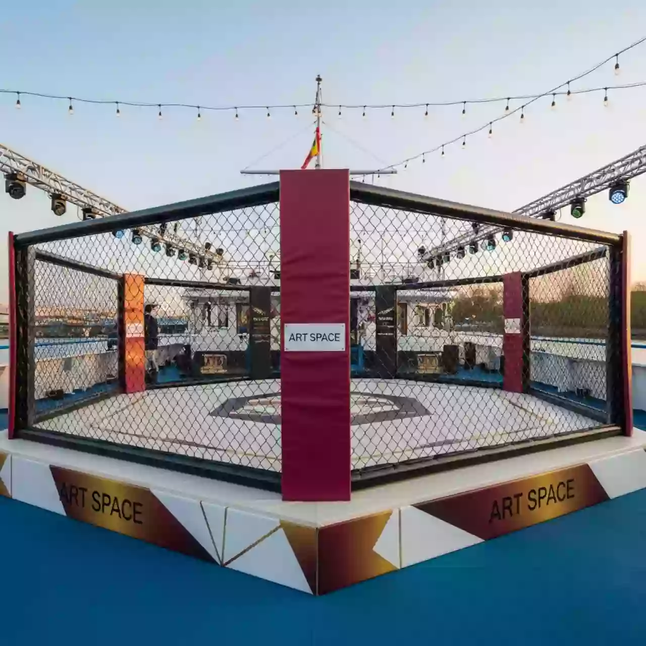 Аренда Октагон разборный для боев на теплоходе «Дагомыс» — ART SPACE