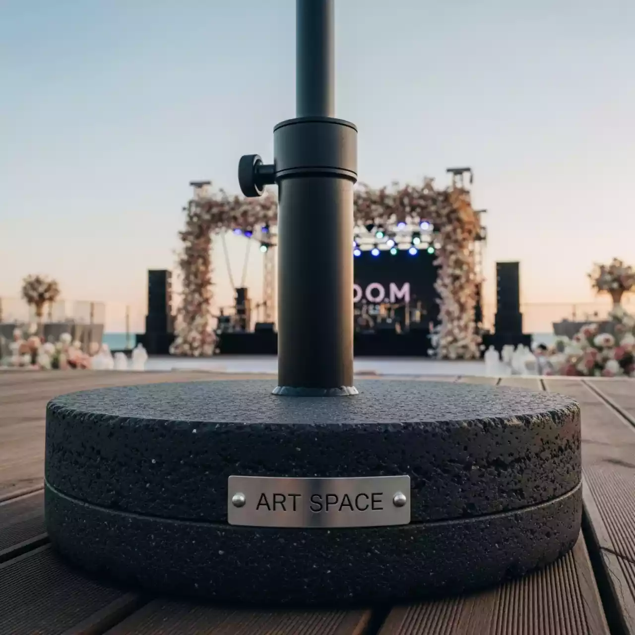 Аренда Основания для зонтов в ресторане «D.O.M» — ART SPACE