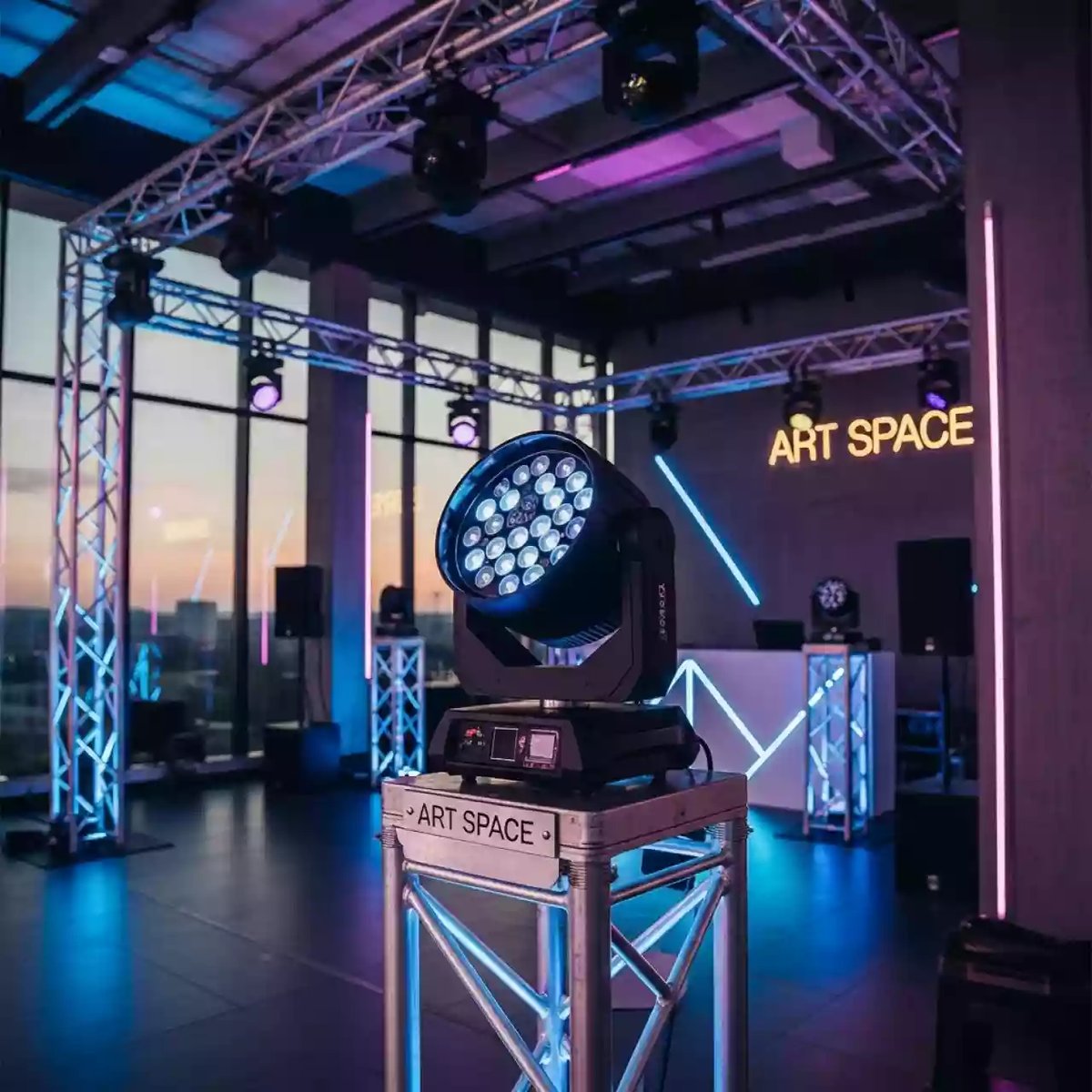 Аренда Освещение для свадьбы и банкета в Красноярске — ART SPACE