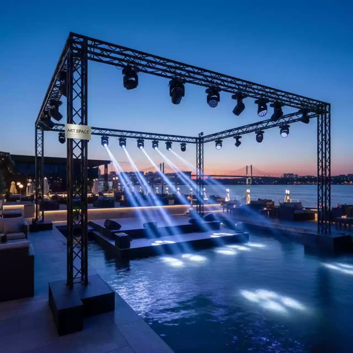 Аренда Освещение в ресторане «Магеллан» — ART SPACE