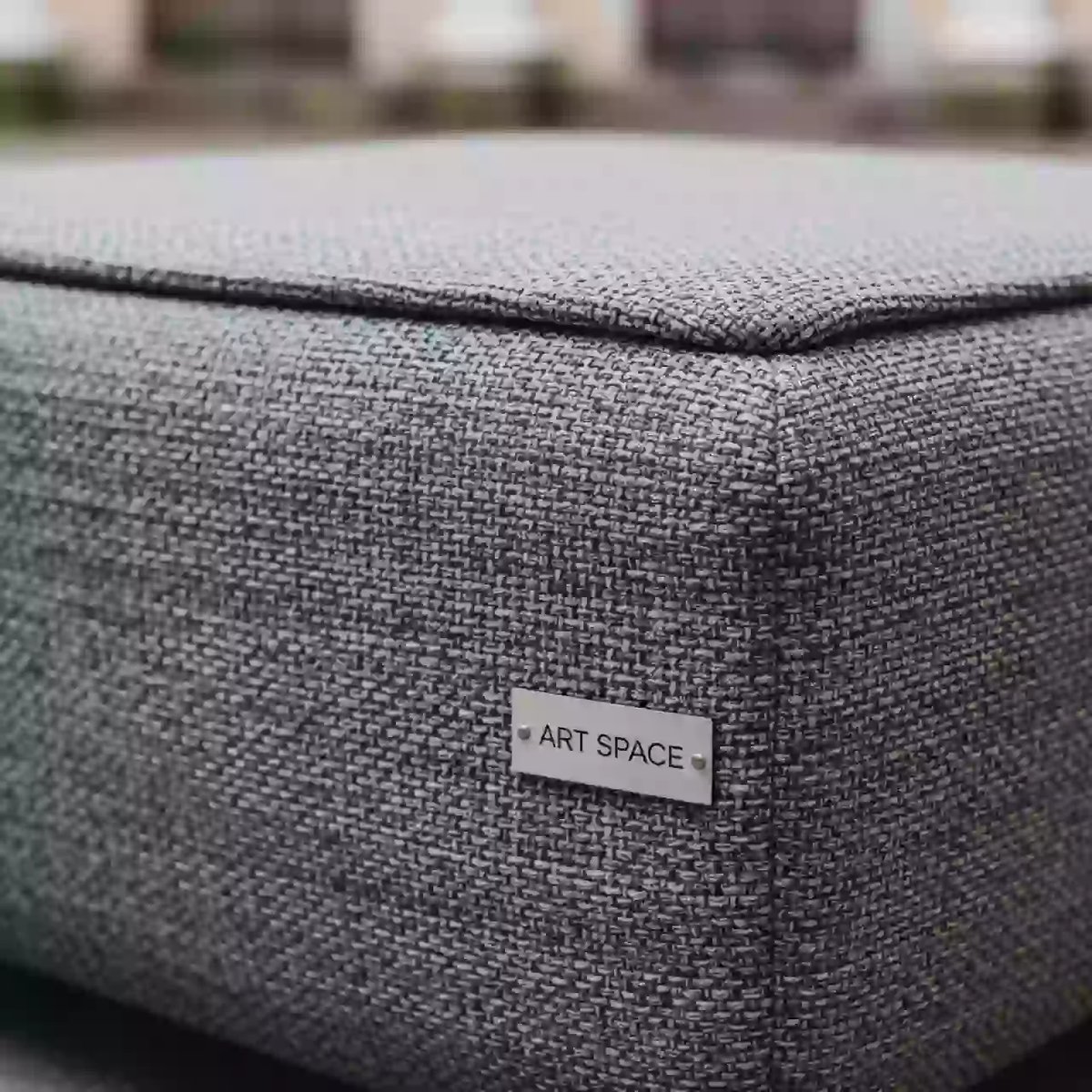 Аренда Оттоманка плетеная YH S4019W 1 TW graphite в усадьбе Голицына — ART SPACE