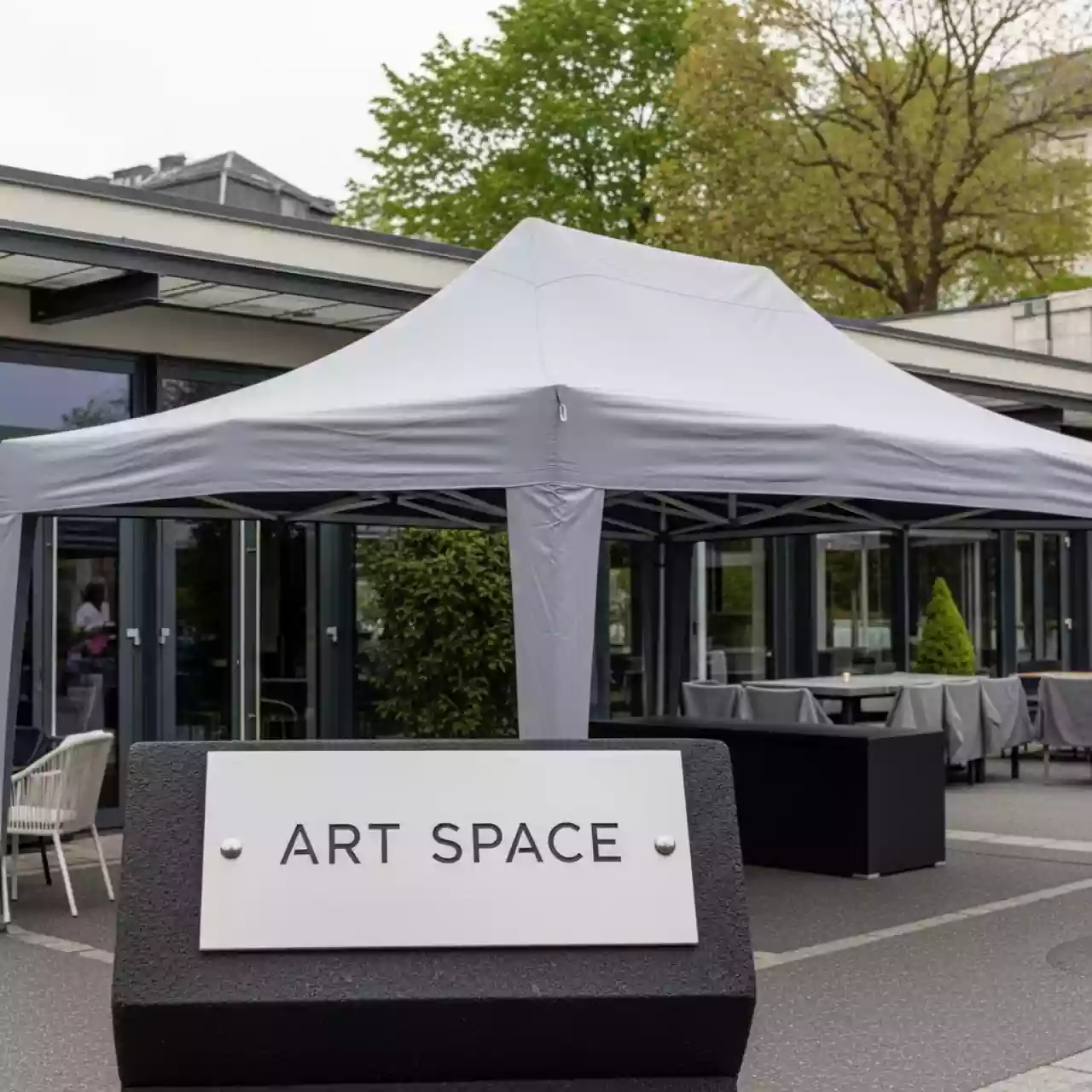 Аренда Палатка тент 2,5х2,5 м в ресторане «Sanremo» — ART SPACE