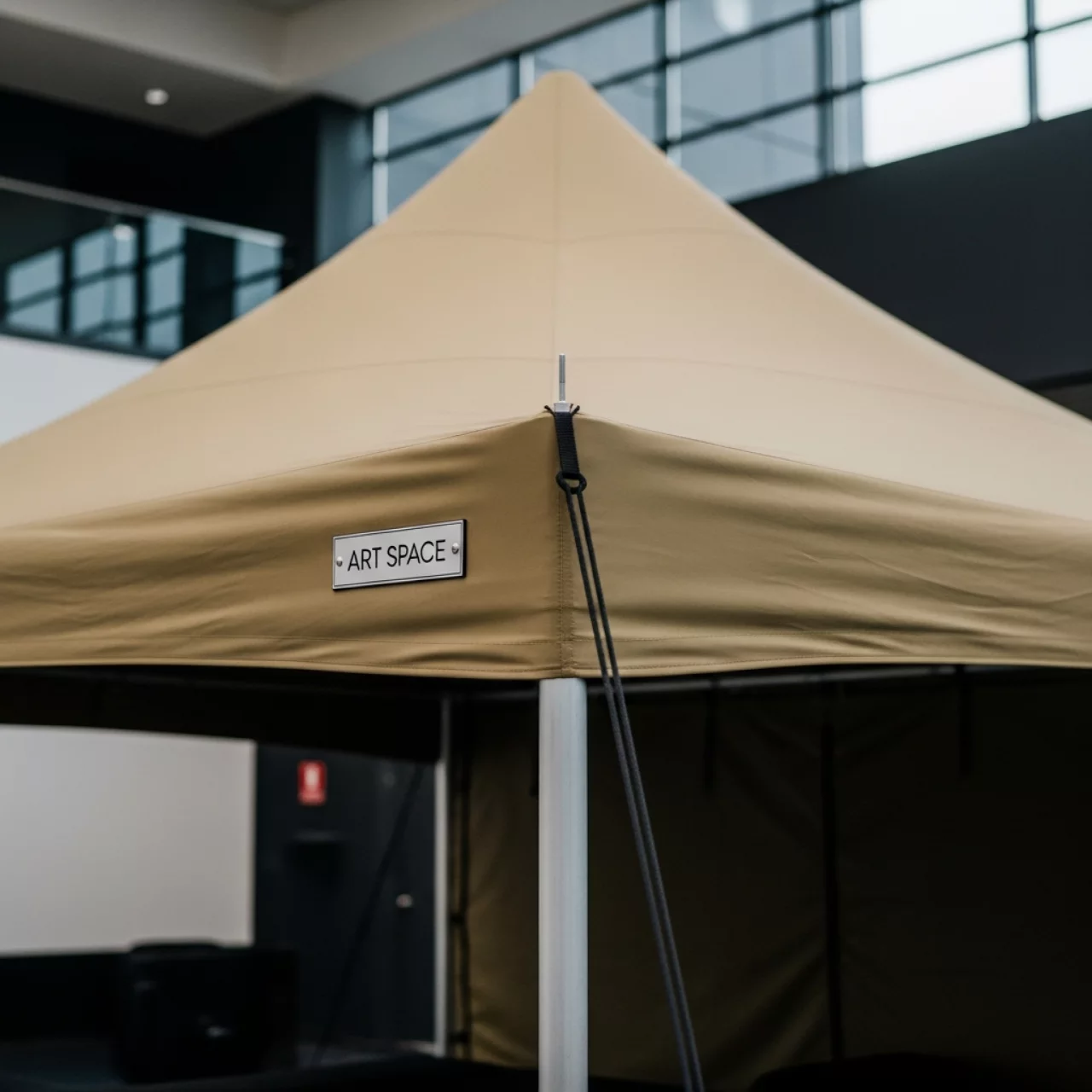 Аренда Палатка тентовая Хаки 2,5х2,5 м в Alpha Sirius — ART SPACE