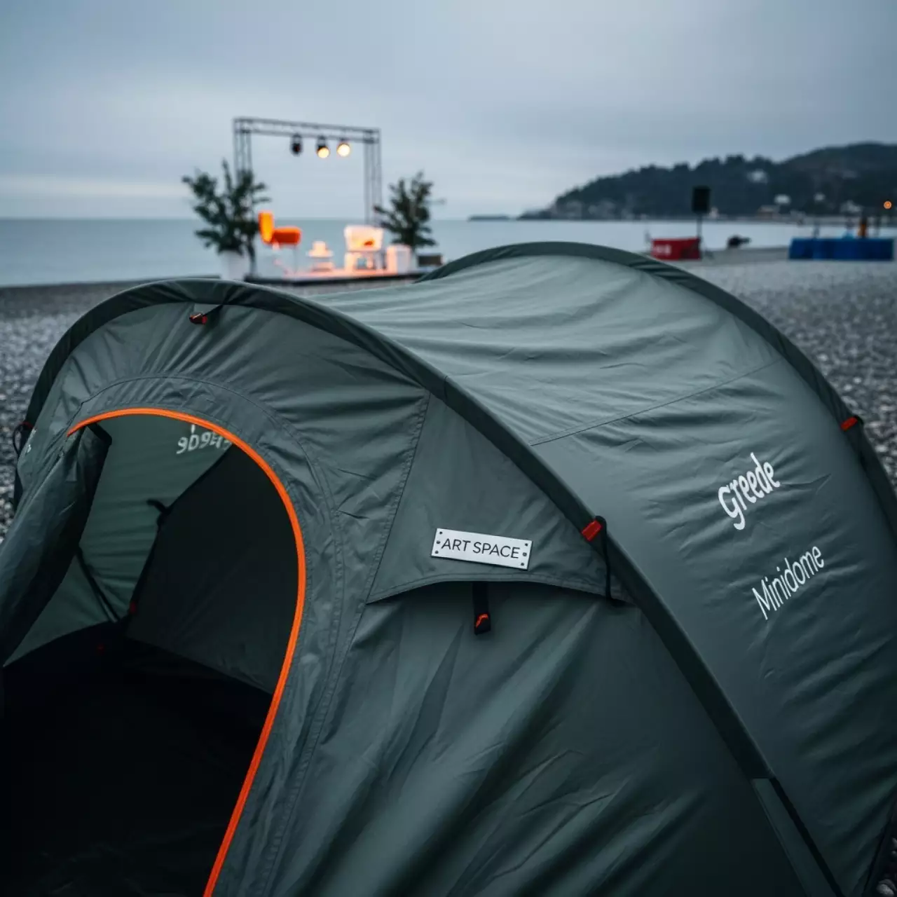 Аренда Палатка туристическая Green Glade Minidome 2 местная на пляже «Ривьера» — ART SPACE