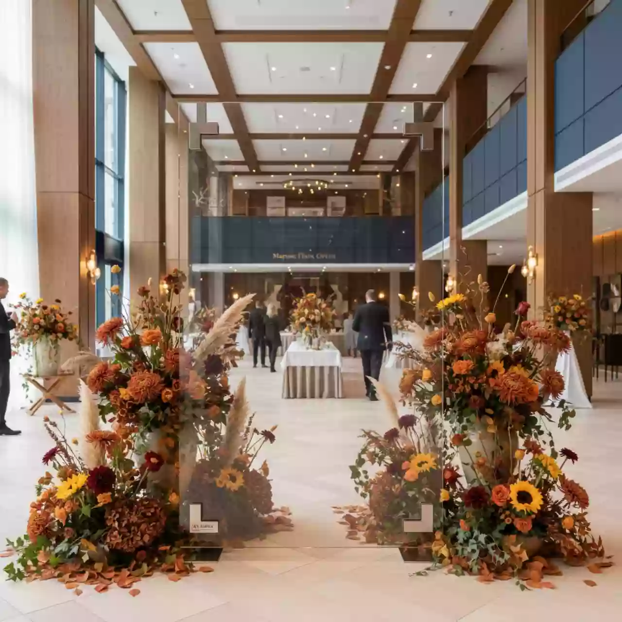 Аренда Панель Askell Standart с внешними видимыми креплениями 120х200 см в Маринс Парк Отеле — ART SPACE