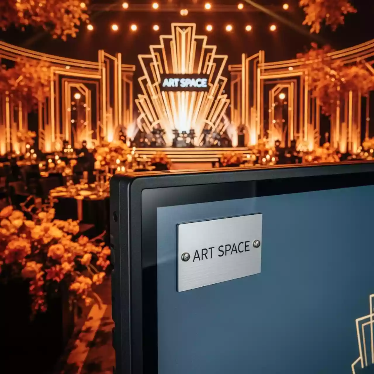 Аренда Панель EWIN 32 DM32M в Radisson Blu Resort & Congress Centre — ART SPACE