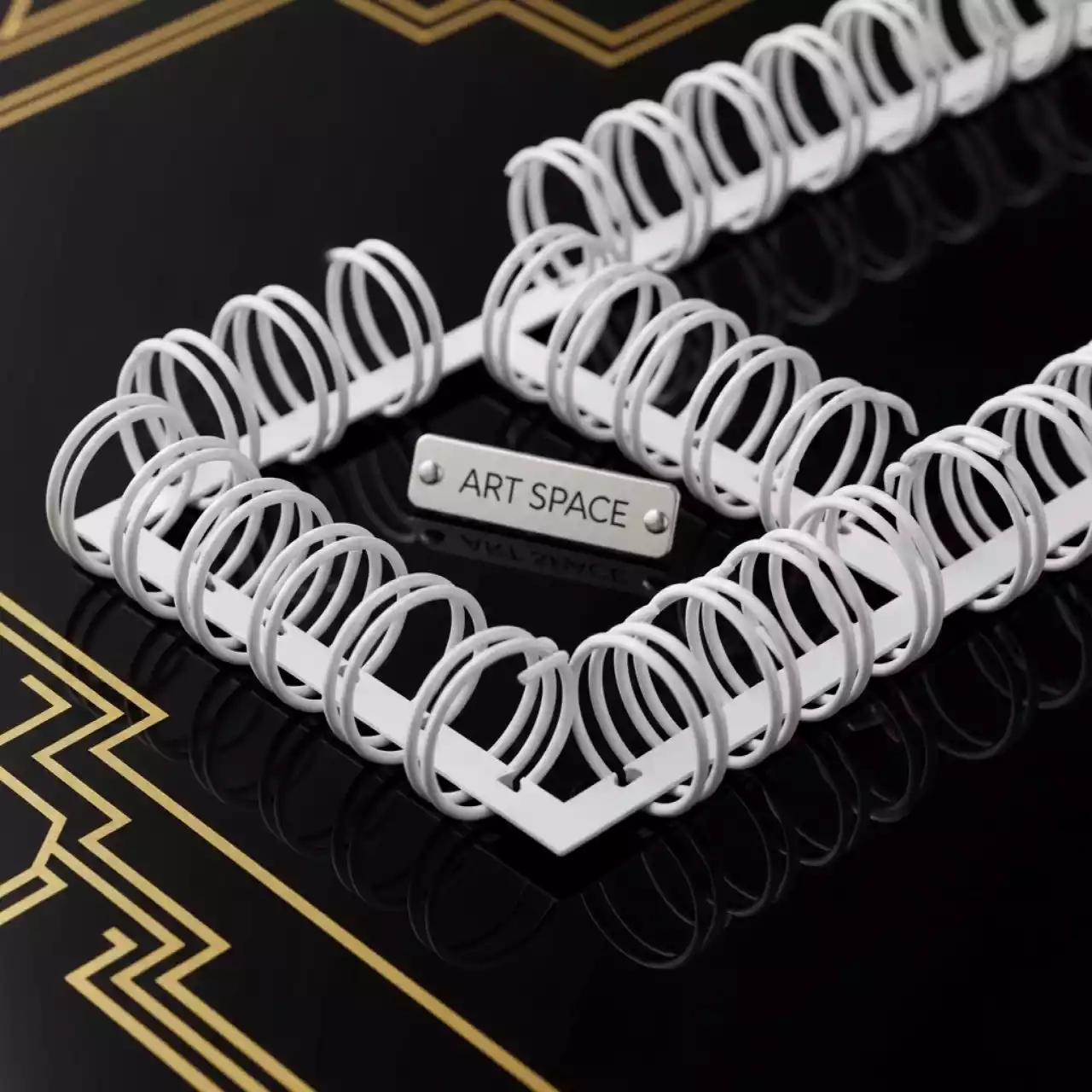 Аренда Переплётные элементы металлические формат А4 34 петли шаг 3 1 диаметр 6,4 мм белые в Radisson Blu Resort & Congress Centre — ART SPACE