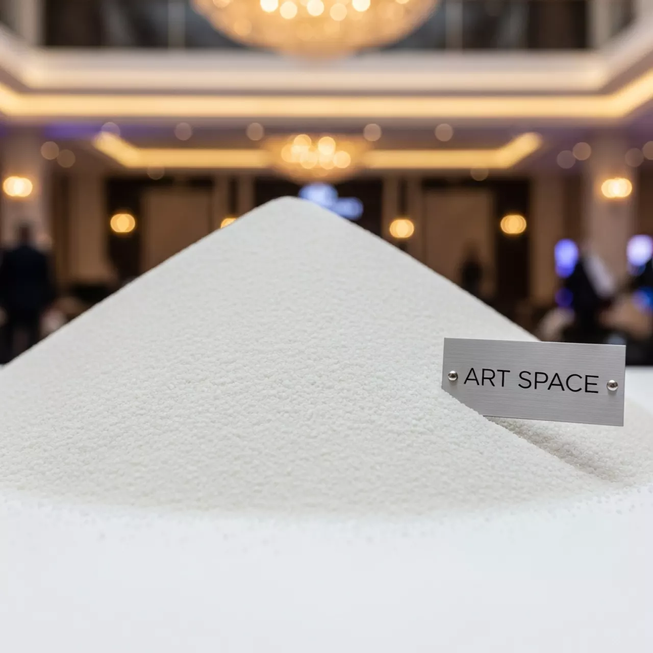 Аренда Песок кварцевый фракция 0,063 мм 25 кг белый в казино «Сочи» — ART SPACE