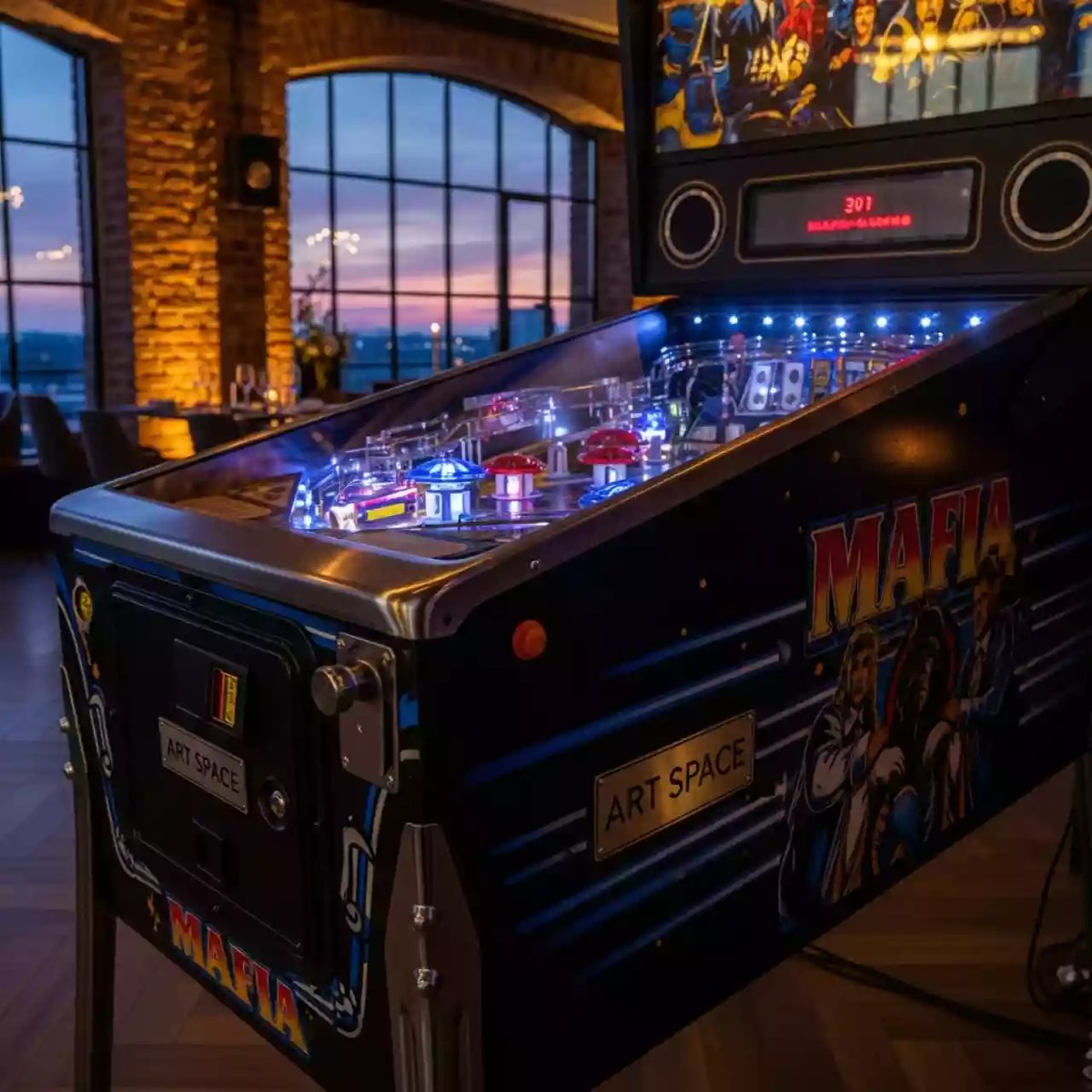 Аренда Пинбол Мафия в ресторане «Баран-Рапан» — ART SPACE