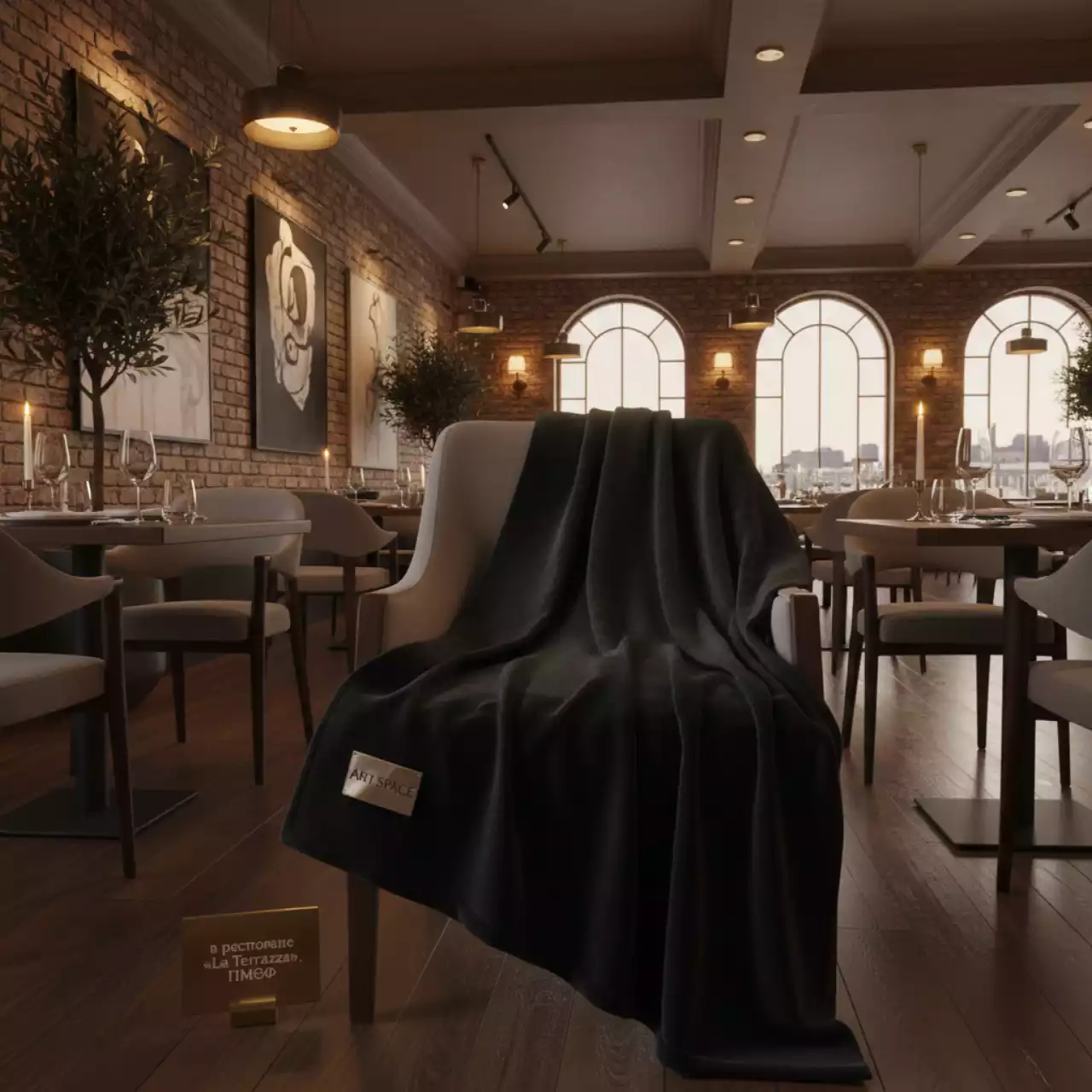Аренда Плед флисовый Warm&Peace черный в ресторане «La Terrazza» — ART SPACE