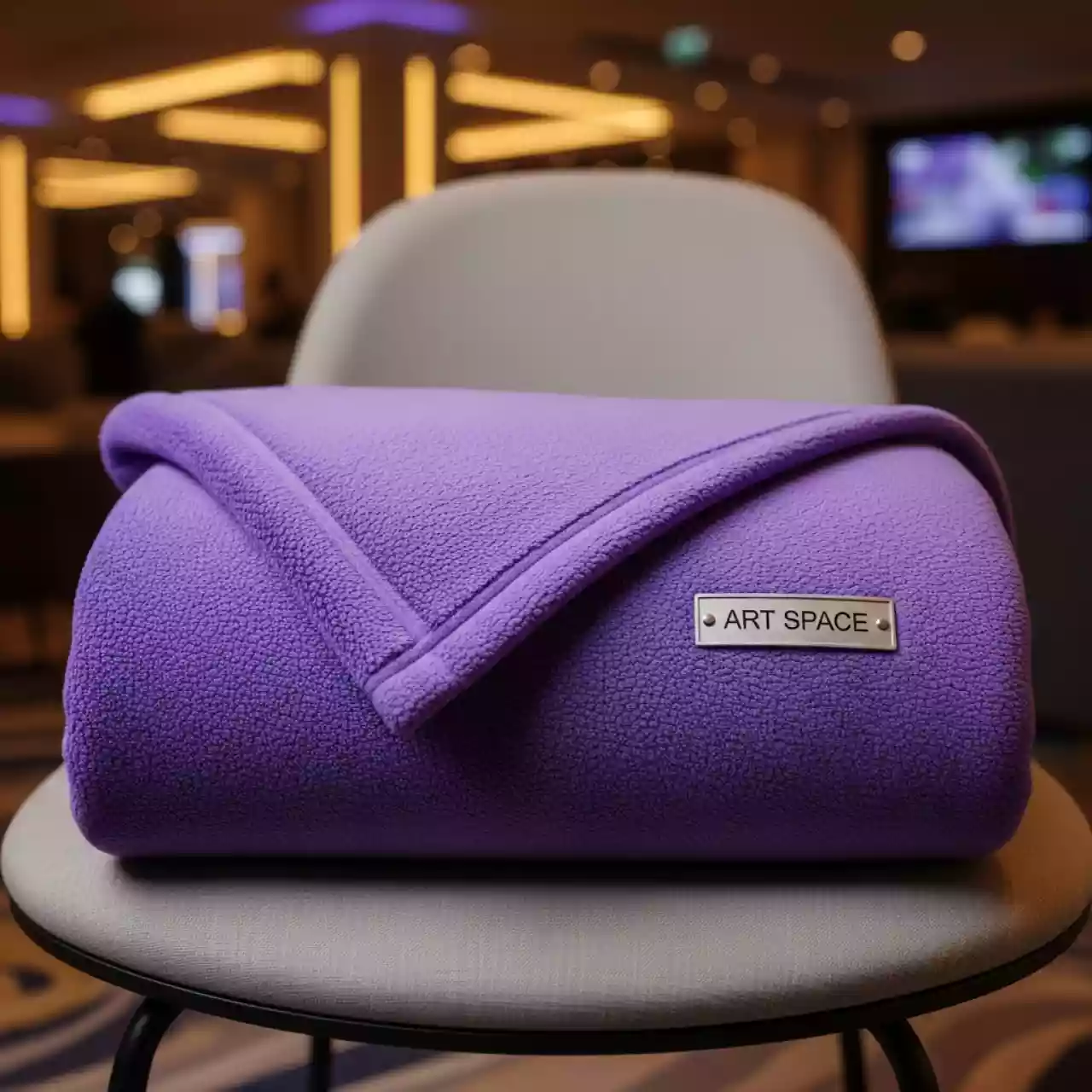 Аренда Плед флисовый Warm Peace фиолетовый в казино «Сочи» — ART SPACE