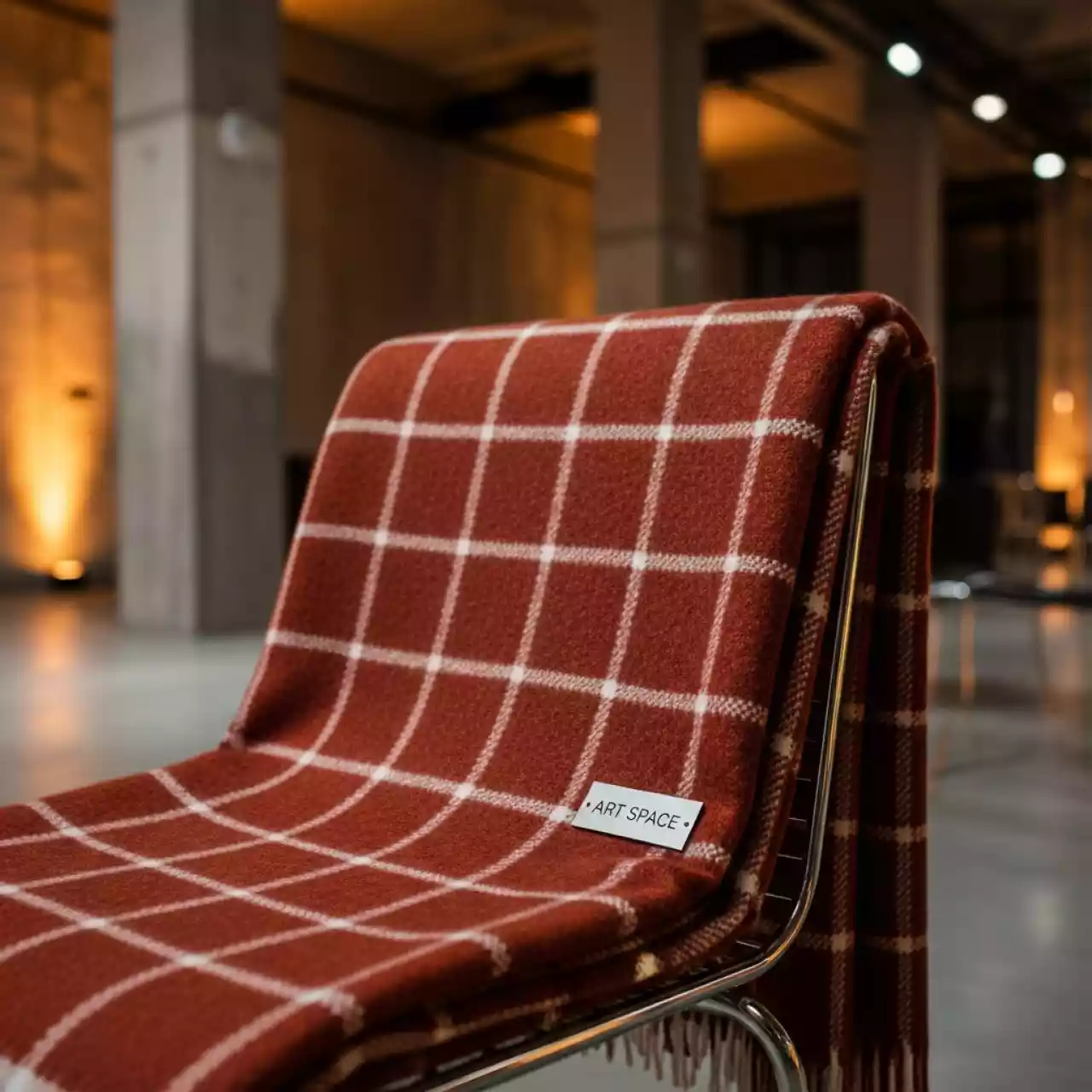 Аренда Плед клетчатый кирпичного цвета в санатории «Сочи» — ART SPACE