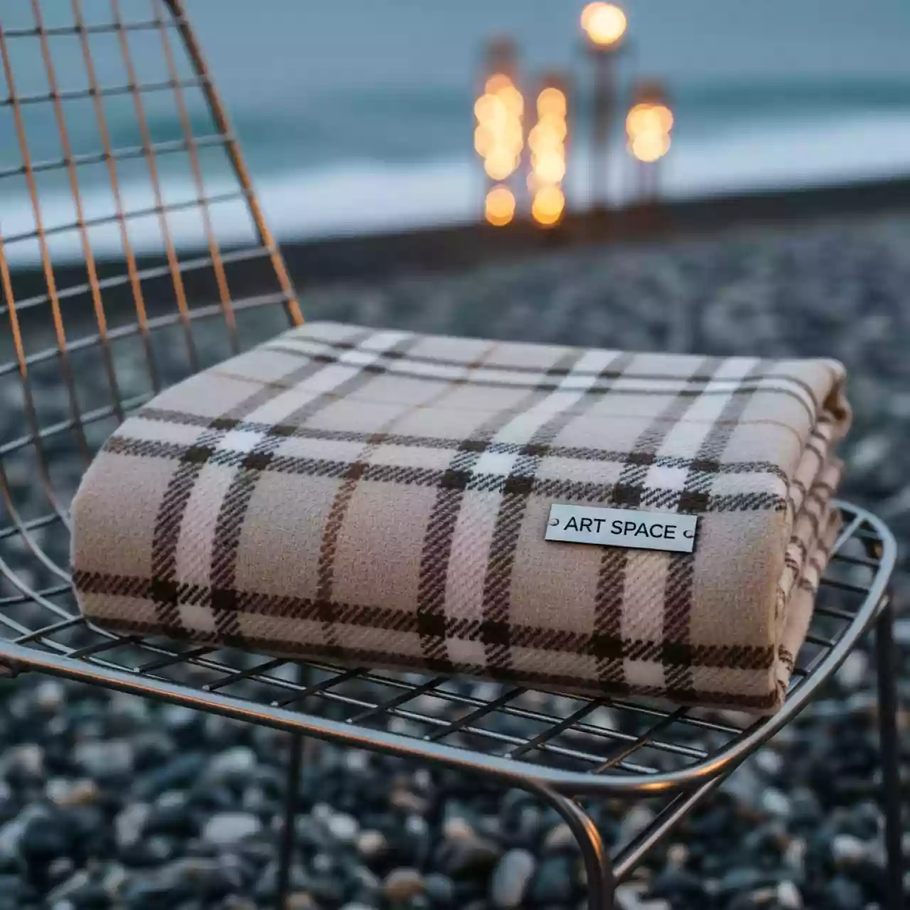 Аренда Плед в клетку бежевый на пляже «Маяк» — ART SPACE