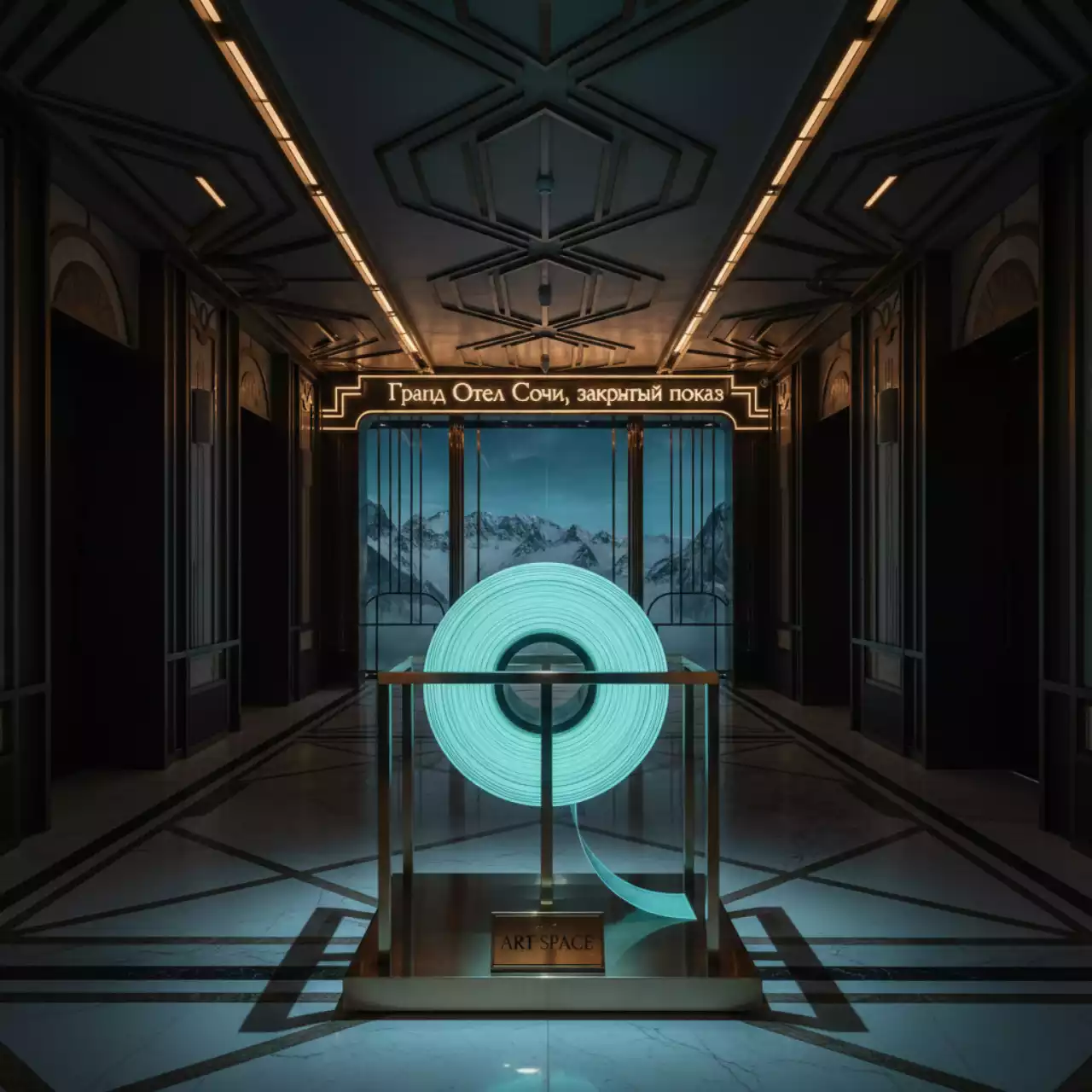 Аренда Пленка фотолюминесцентная Lucentis 200 240 мкм 0,610х20 м в Гранд Отель Сочи — ART SPACE