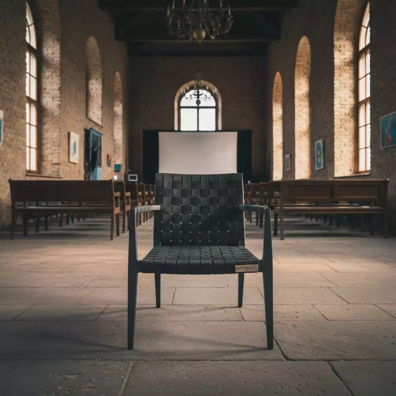 Аренда Плетеное кресло YH C1103W graphite в усадьбе Голицына — ART SPACE